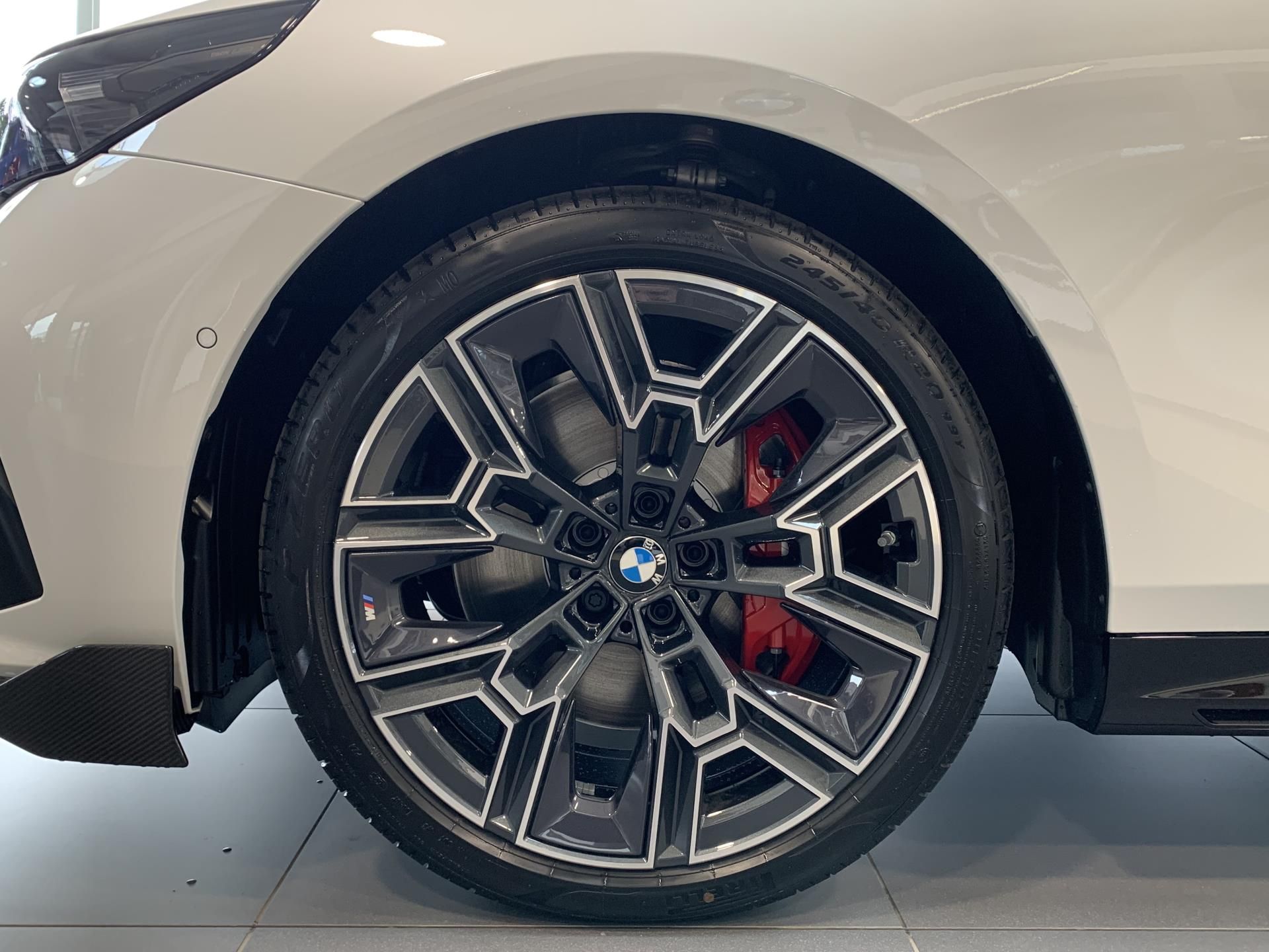 BMW Řada 5, 540d xDrive Sedan - fotka 5