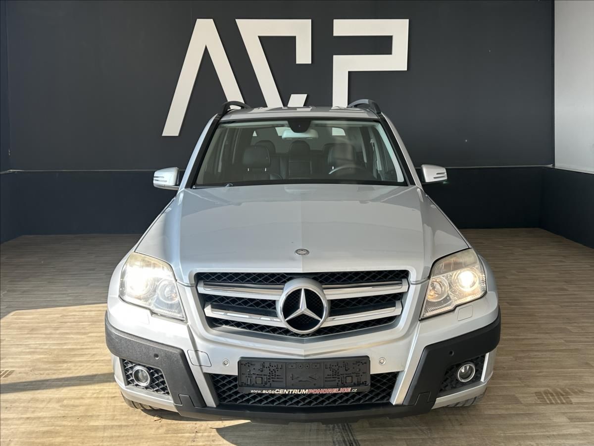 Mercedes-Benz GLK, 300i*4-Matic*AT*Výhřev*Kůže* - fotka 3