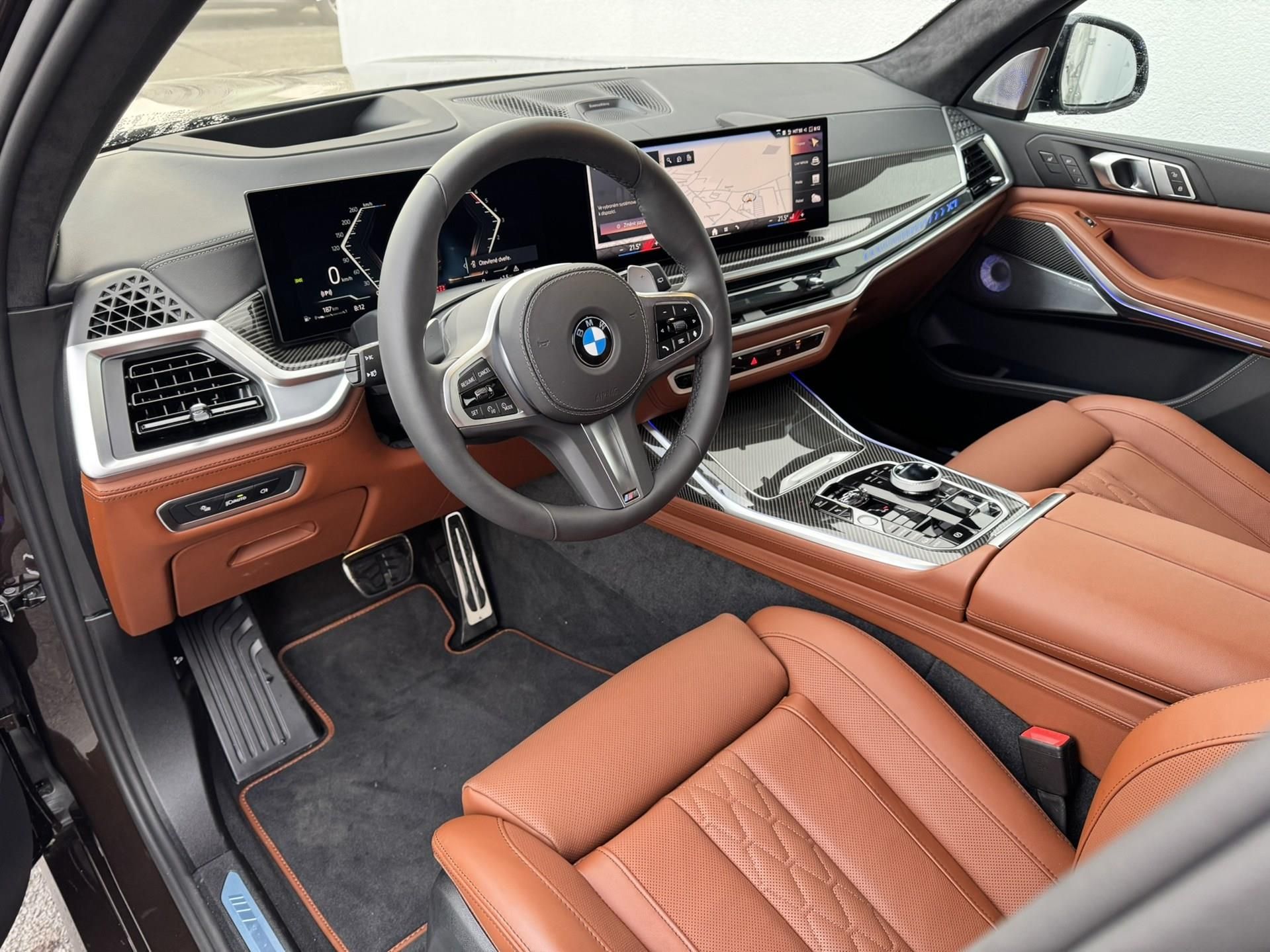 BMW X7, X7 xDrive40d - fotka 4