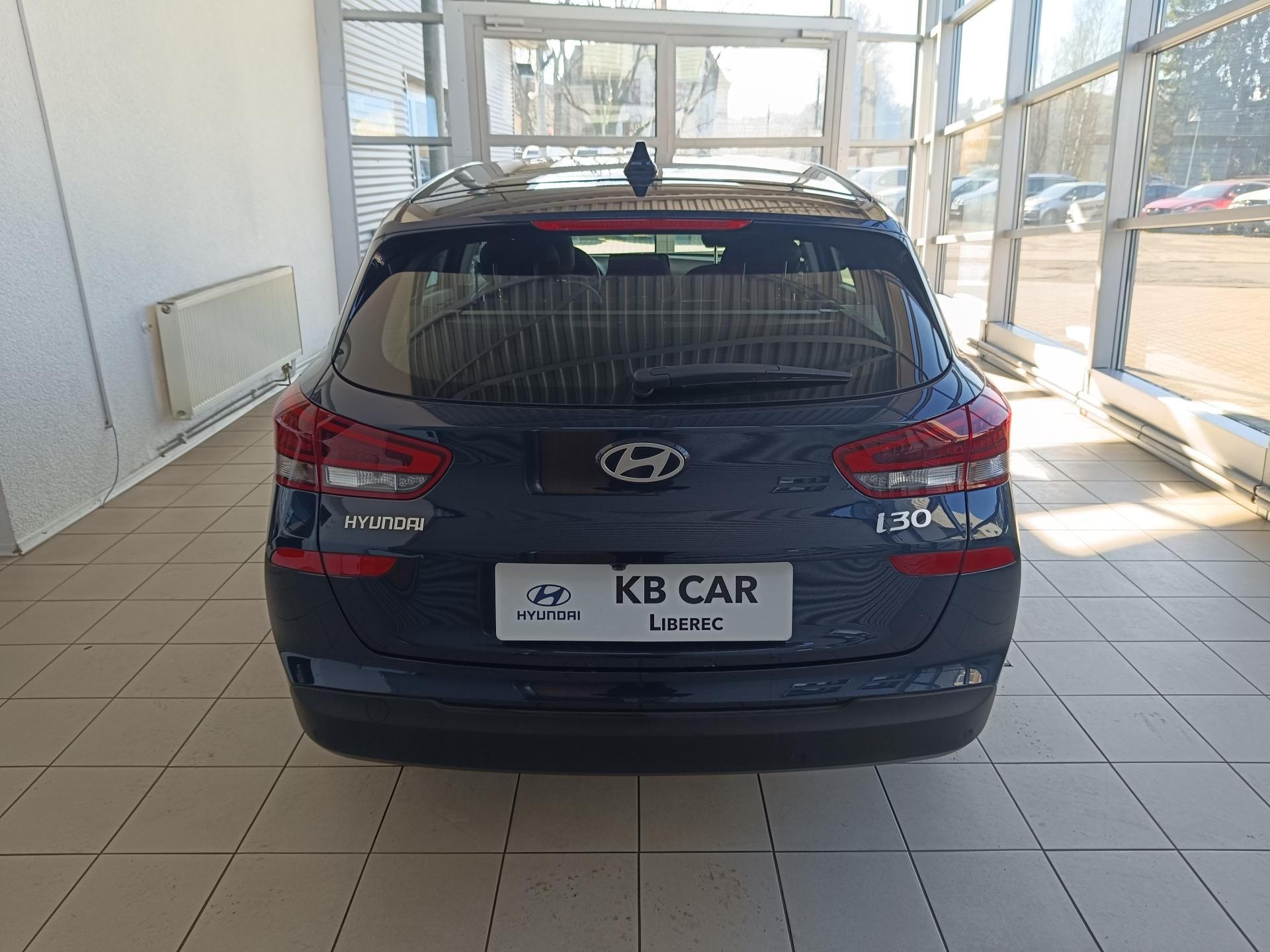 Hyundai i30, 1.0T-GDi 74kW Comfort AT - fotka 5