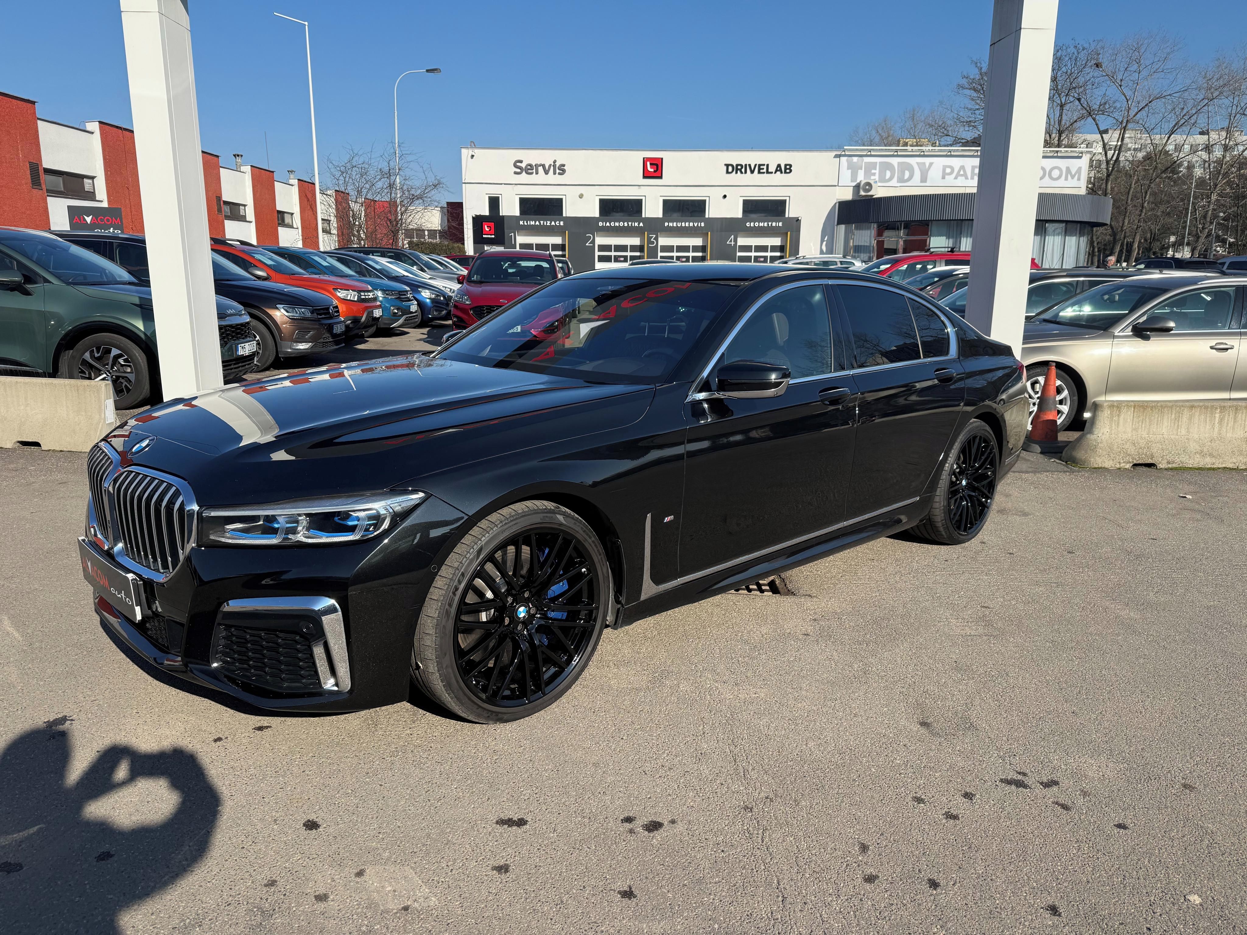 BMW Řada 7, 730D koupeno v ČR DPH - fotka 2