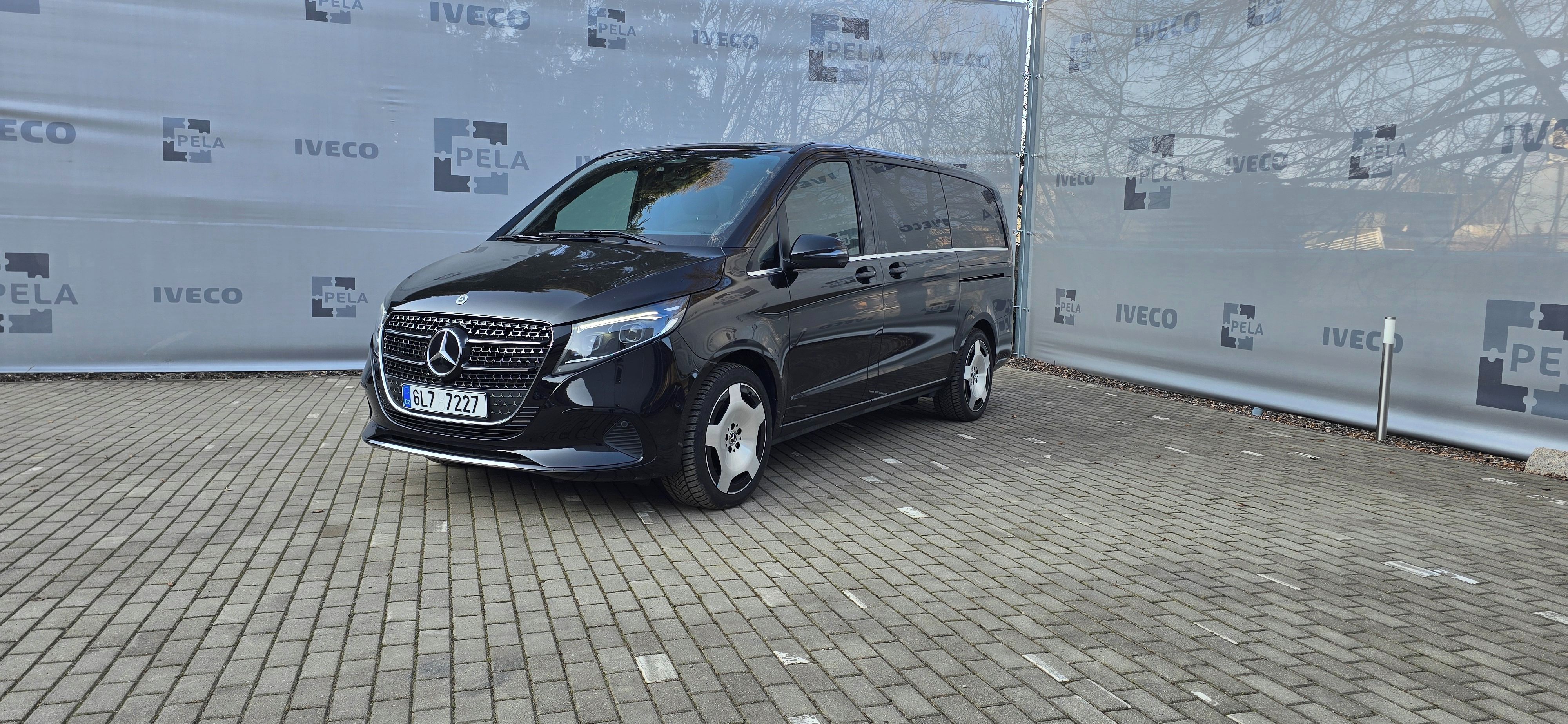 Mercedes-Benz Třídy V, 300, 4MATIC, AIRMATIC - fotka 3