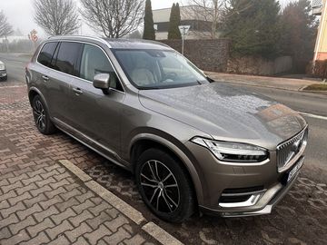 B6 benzín,tažné,7 míst,vzduch
