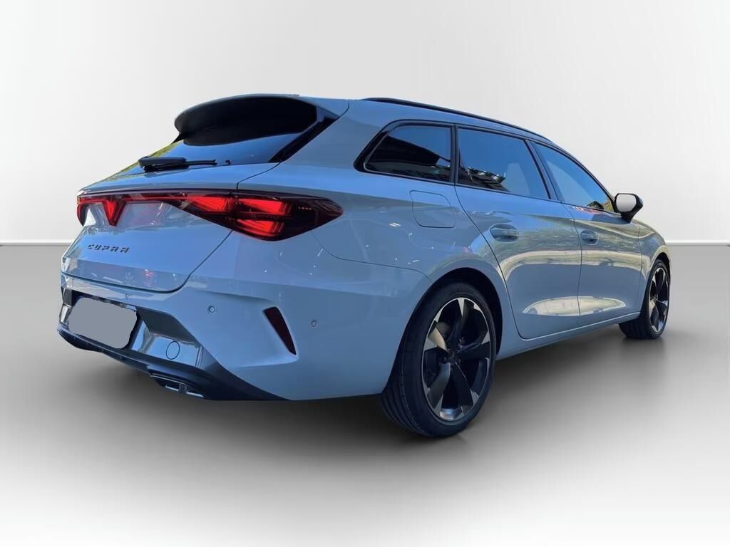 Cupra Leon, Sportstourer 2.0 TSI 4Drive - fotka 4