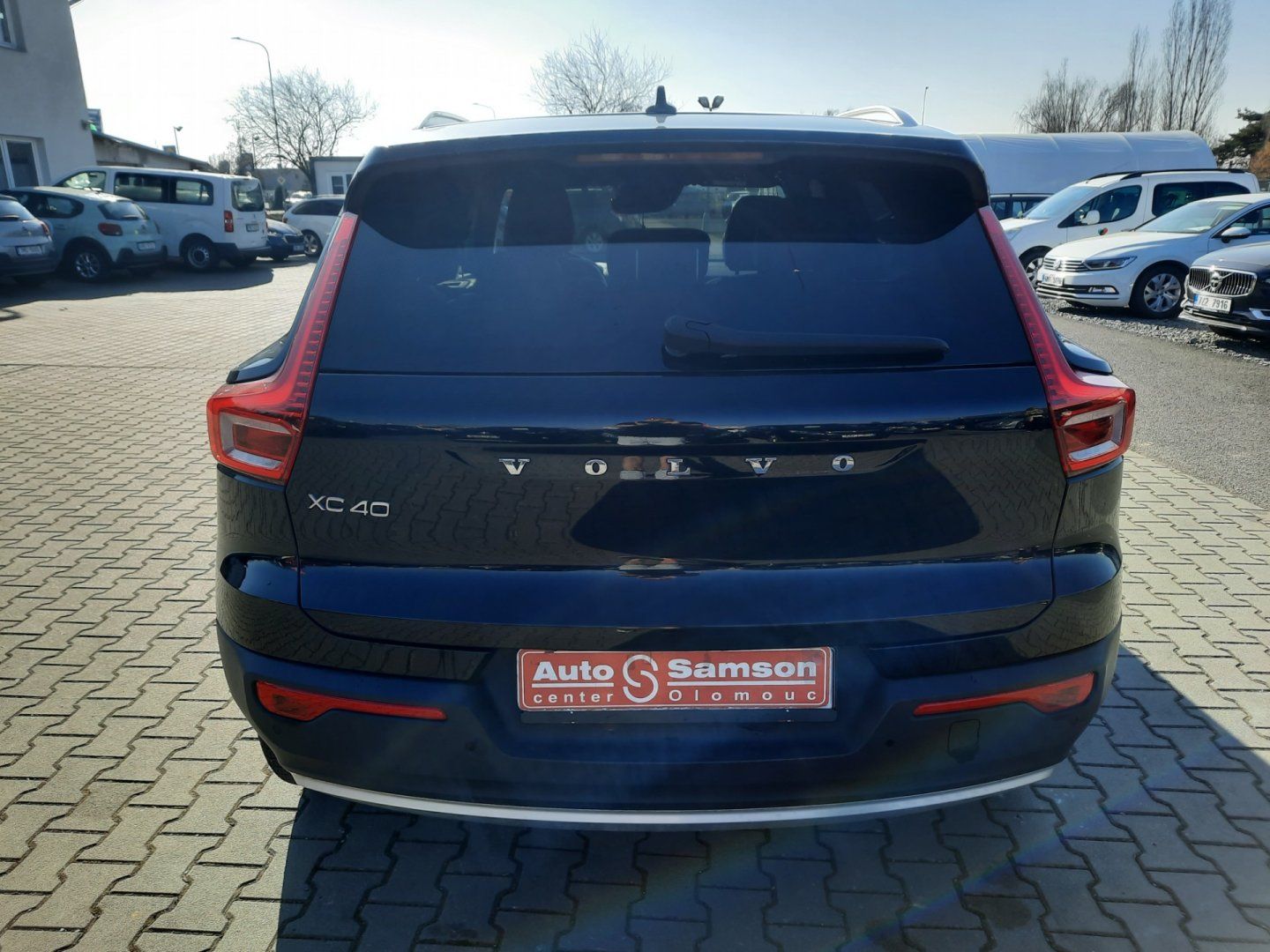 Volvo XC40, T3 GPS NAVI MOMENTUM PRO 120kW - fotka 6