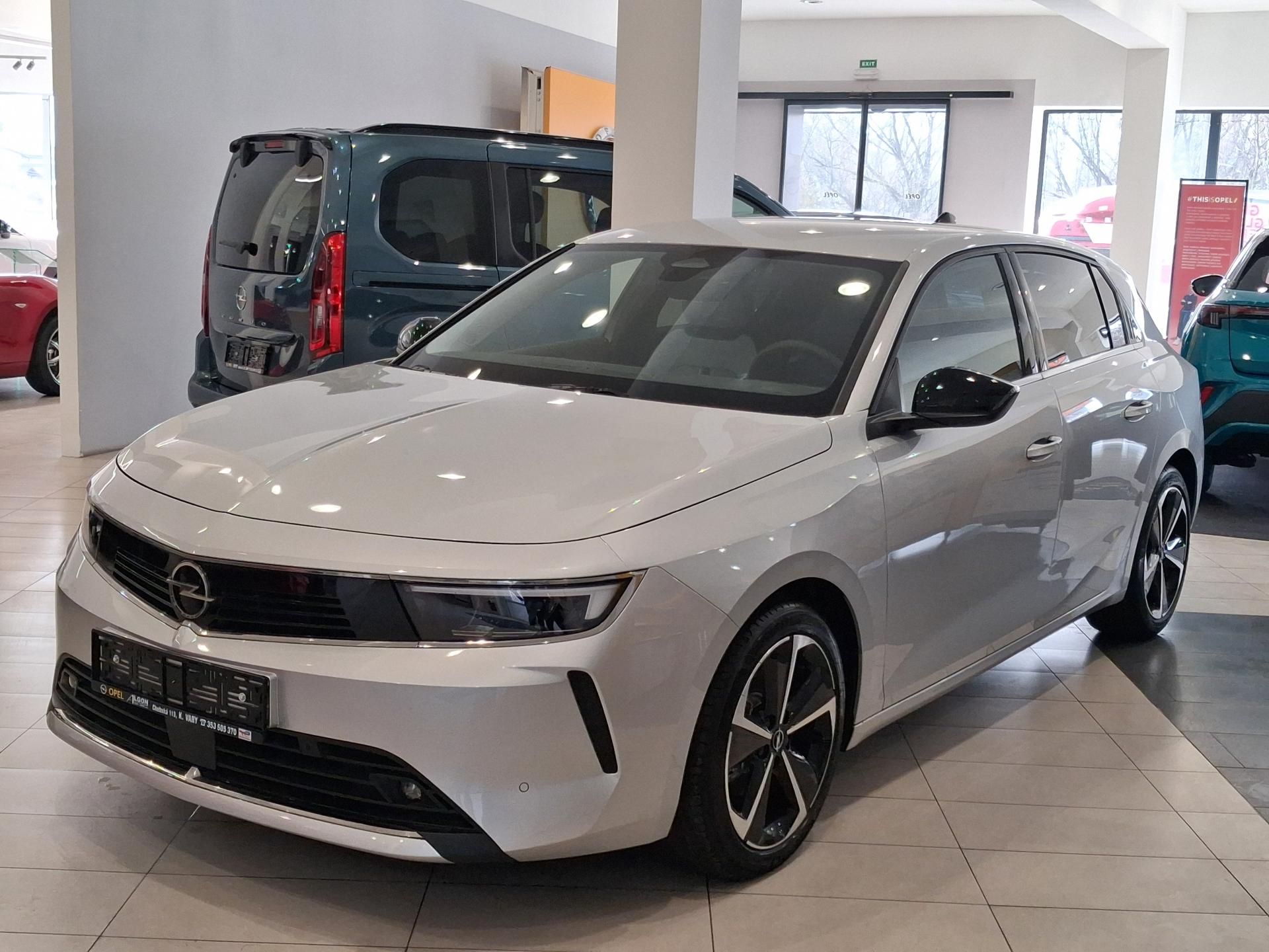 Opel Astra, 1.2 TURBO Elegance - fotka 3