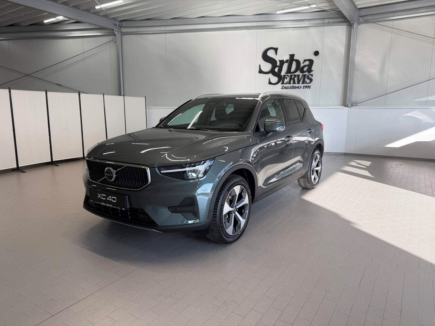 Volvo XC40, B3 2.0L 163 HP AT7 FWD CORE