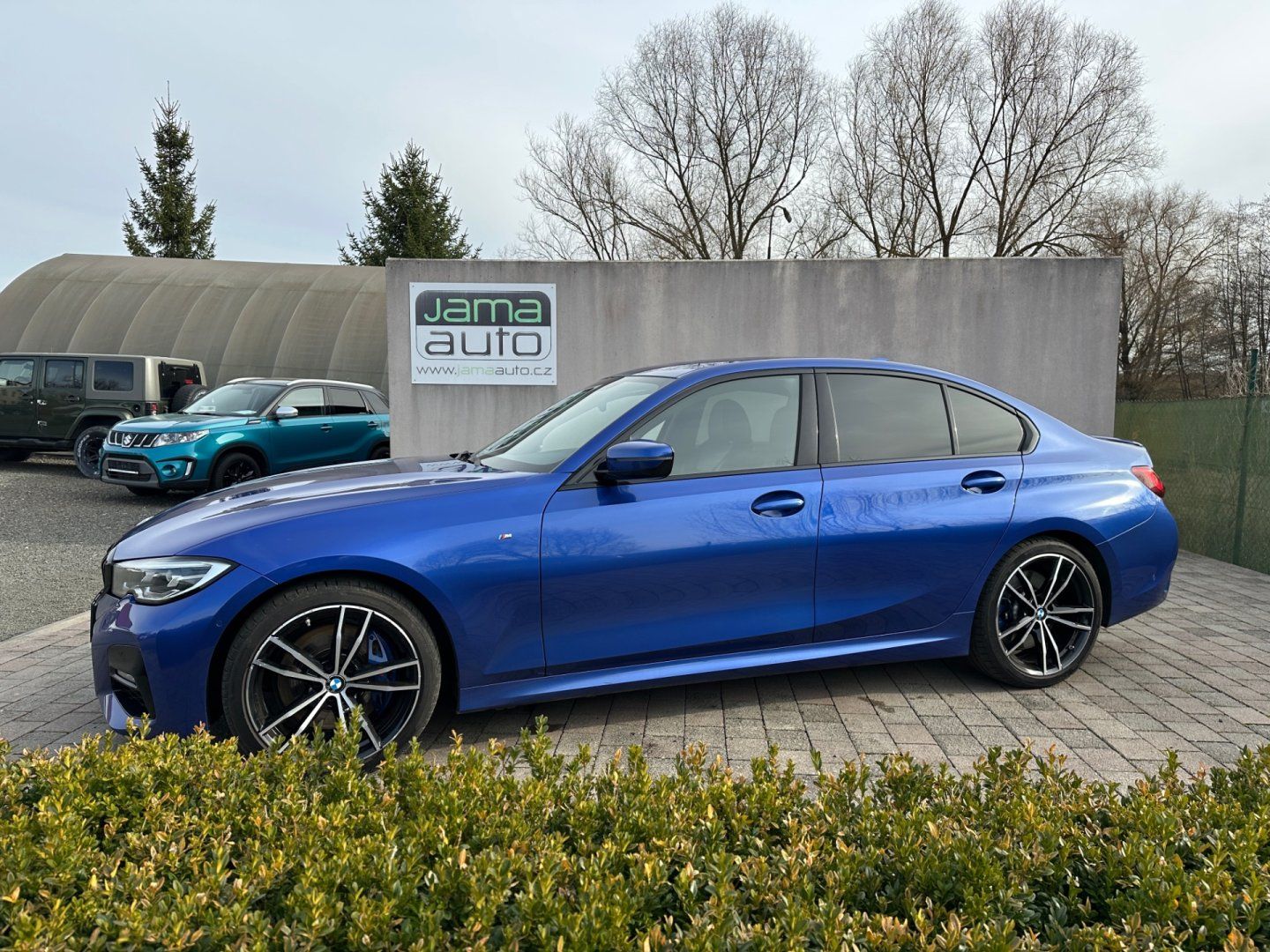 BMW Řada 3, 320D 140kW  X-Drive M-Packet - fotka 4