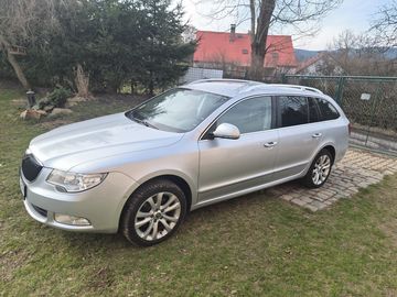 4x4 1.8 TSI serviska top stav
