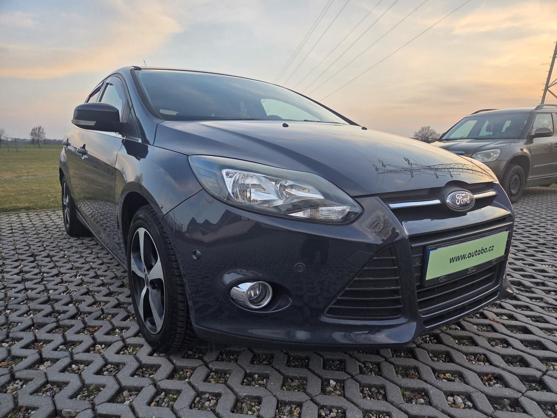 Ford Focus, 1.0 ecoboost 74 kW, top stav - fotka 3