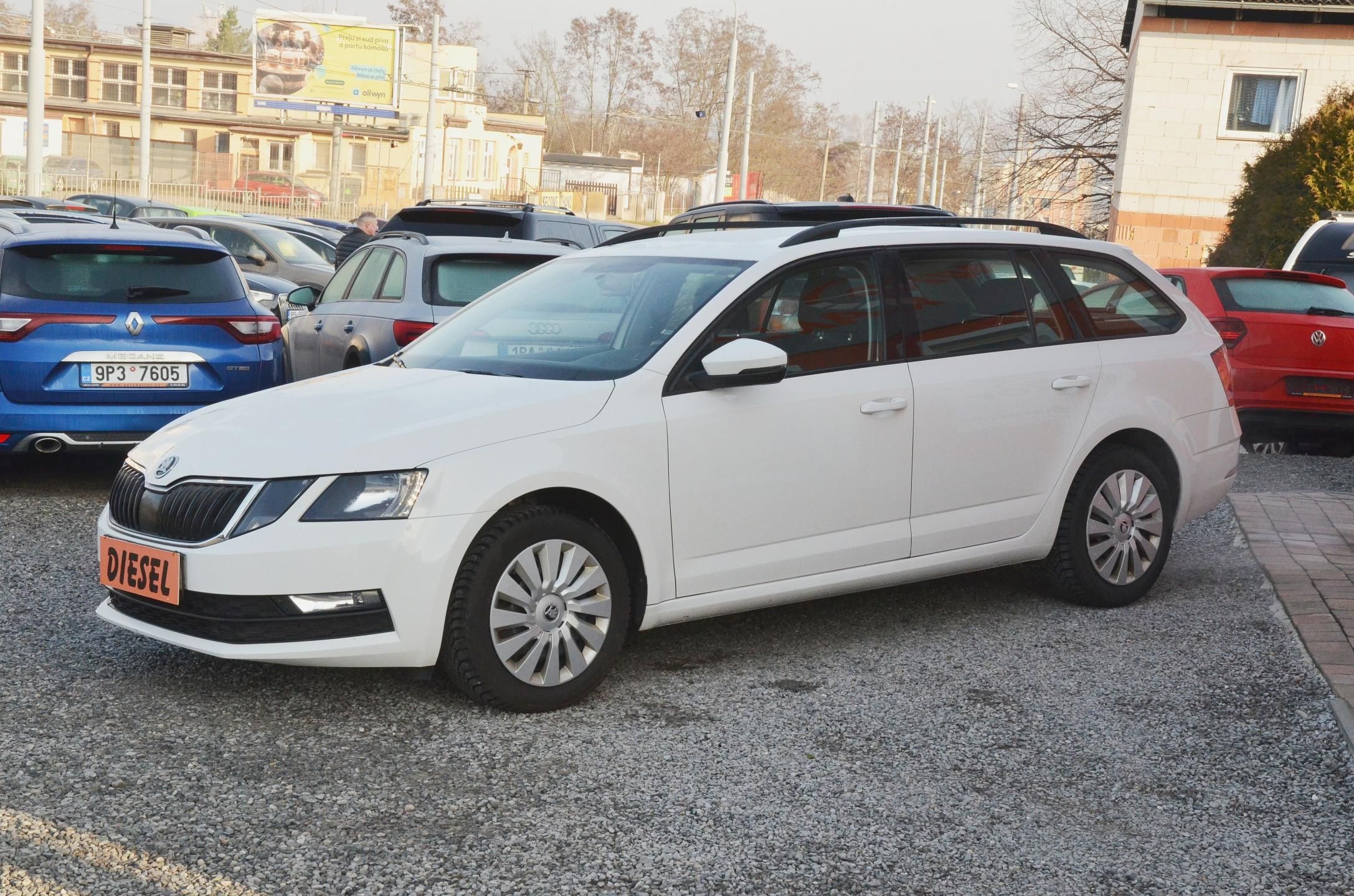 Škoda Octavia, 1.6 TDi 85kW / ČR / 1. MAJITEL - fotka 3