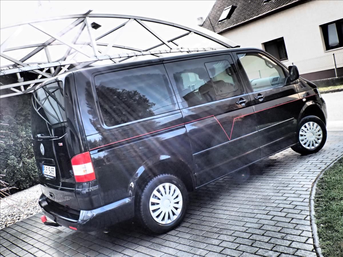 Volkswagen Multivan, 2,5 TDi, Tažné , Klima - fotka 4