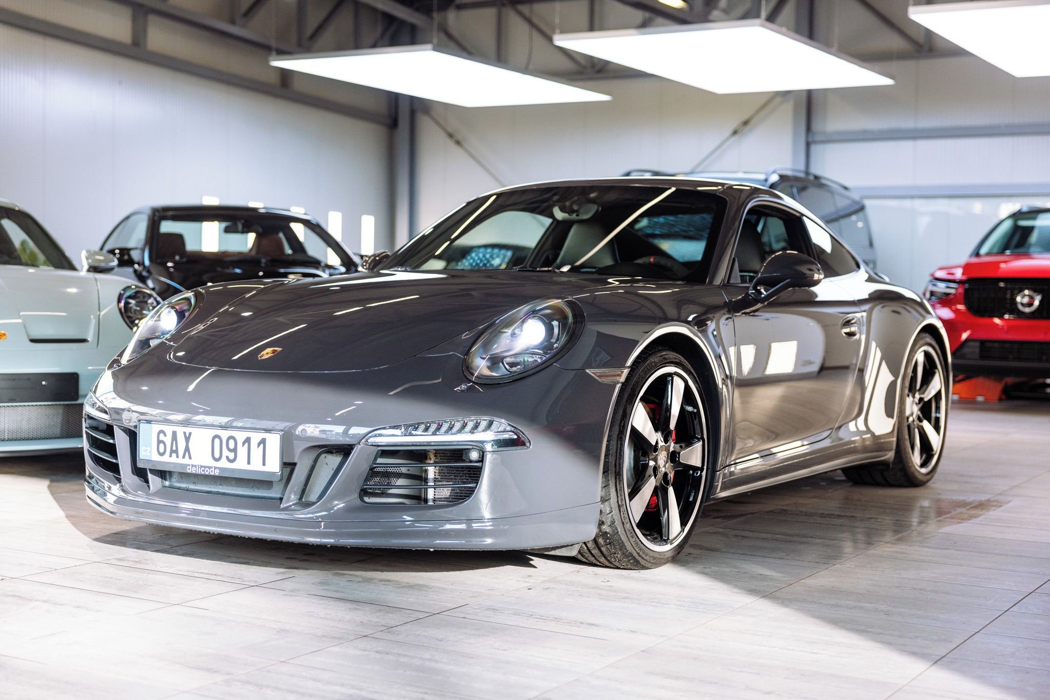 Porsche 911, Carrera 4S / 50 Jahre edition - fotka 3