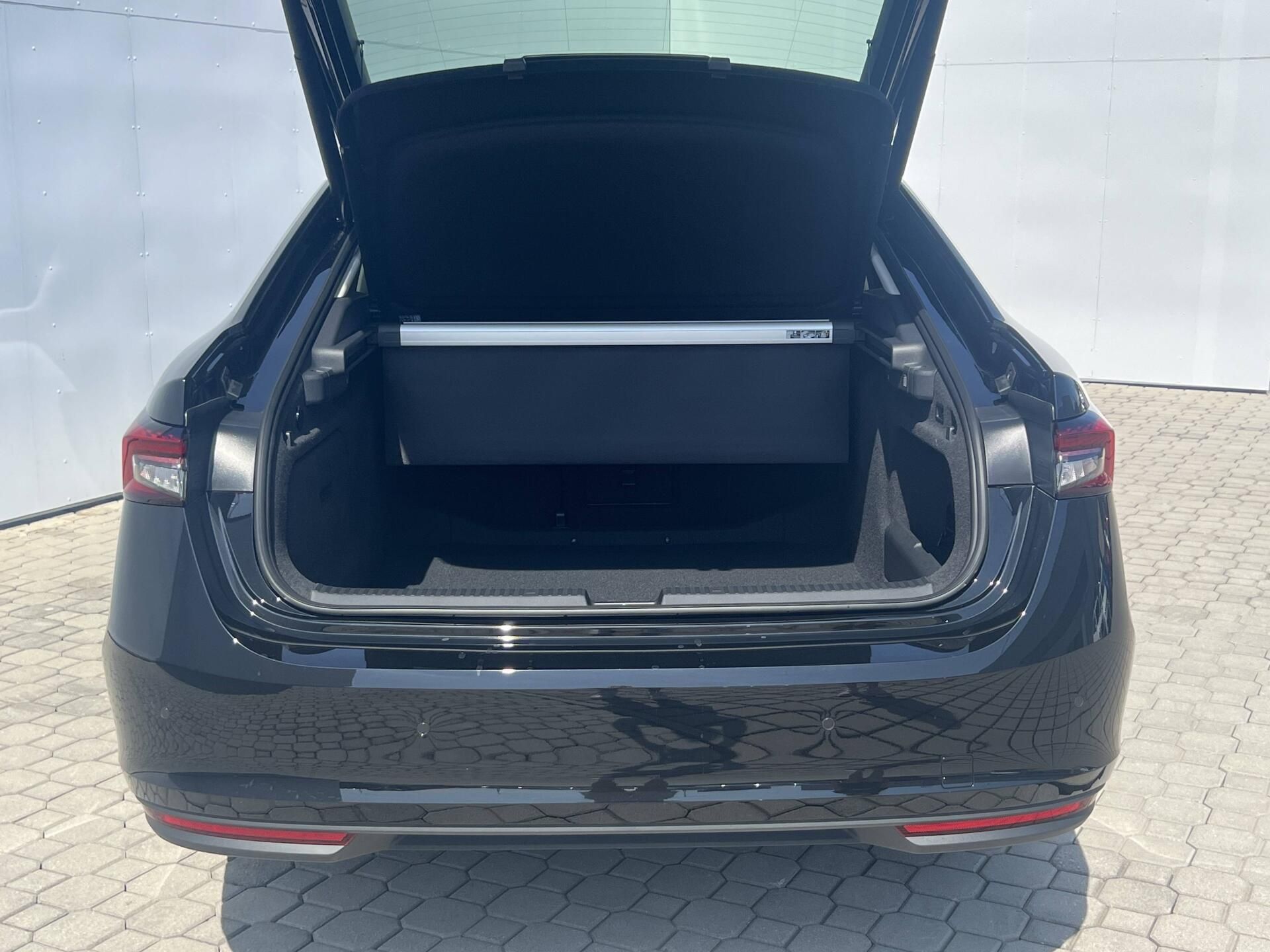 Škoda Superb, Selection 7DSG 2,0TDI - fotka 5
