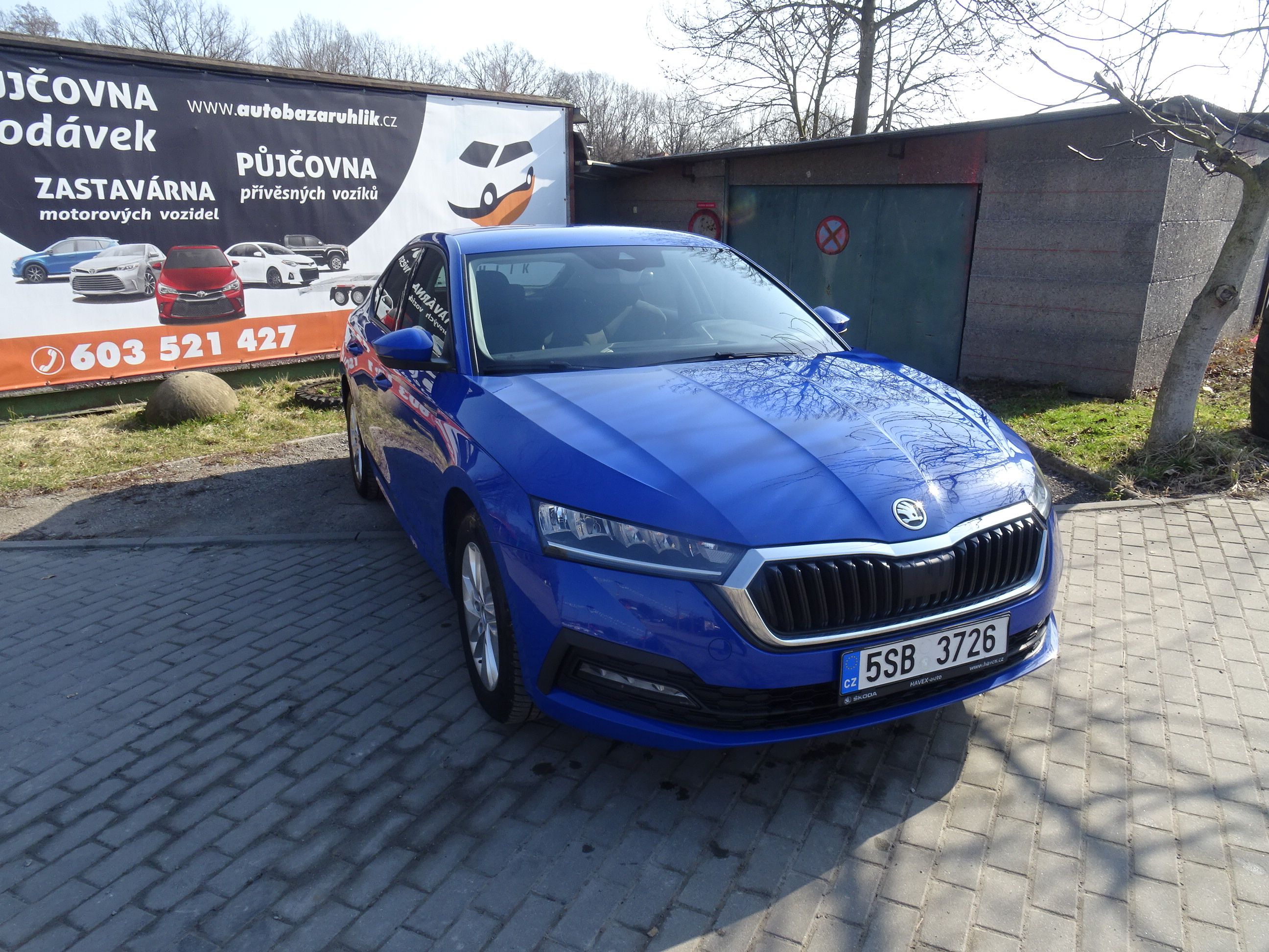 Škoda Octavia, 2.0 TDI - fotka 2