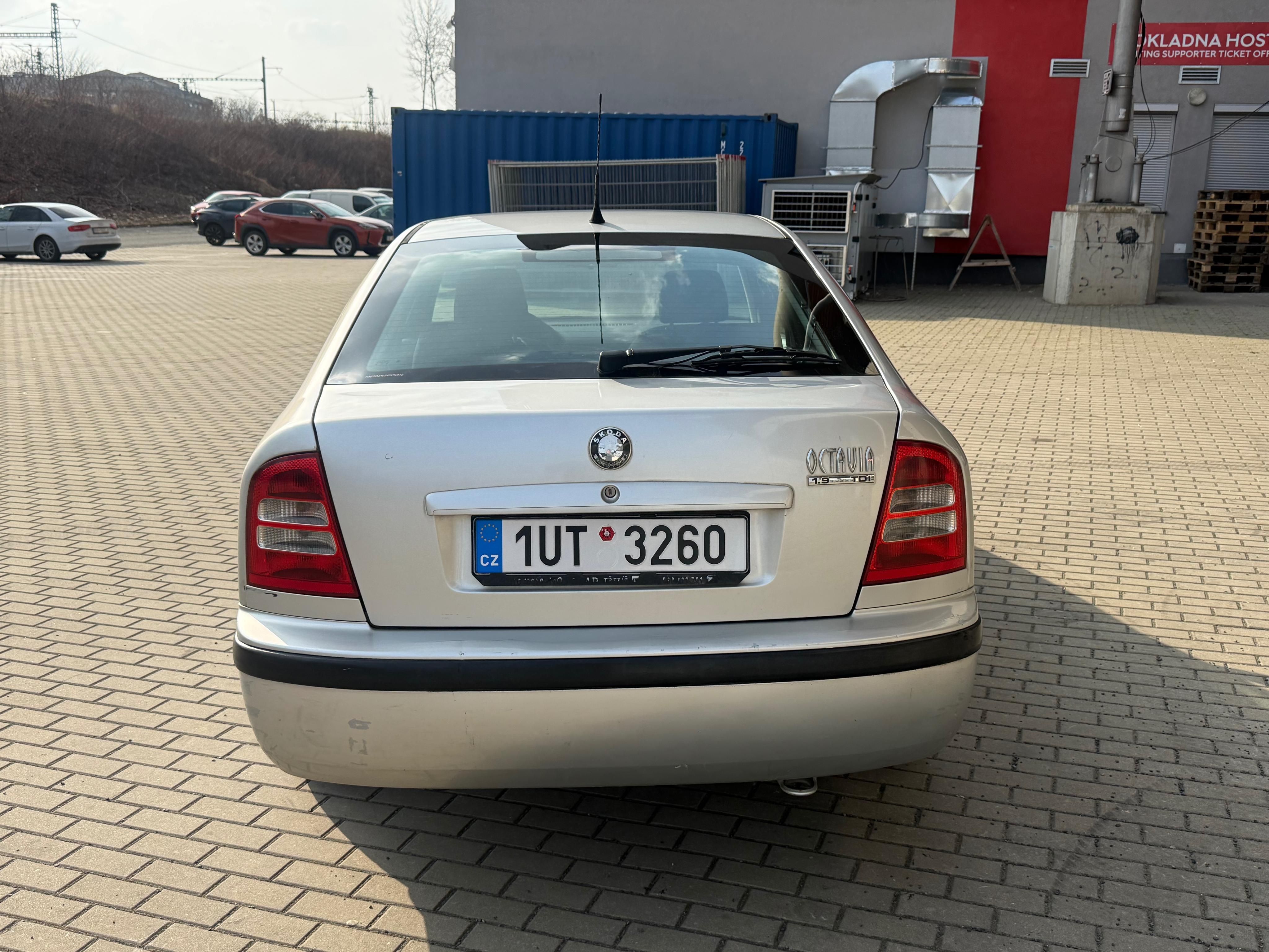 Škoda Octavia, 1.9TDI, 66kw Automat - fotka 4