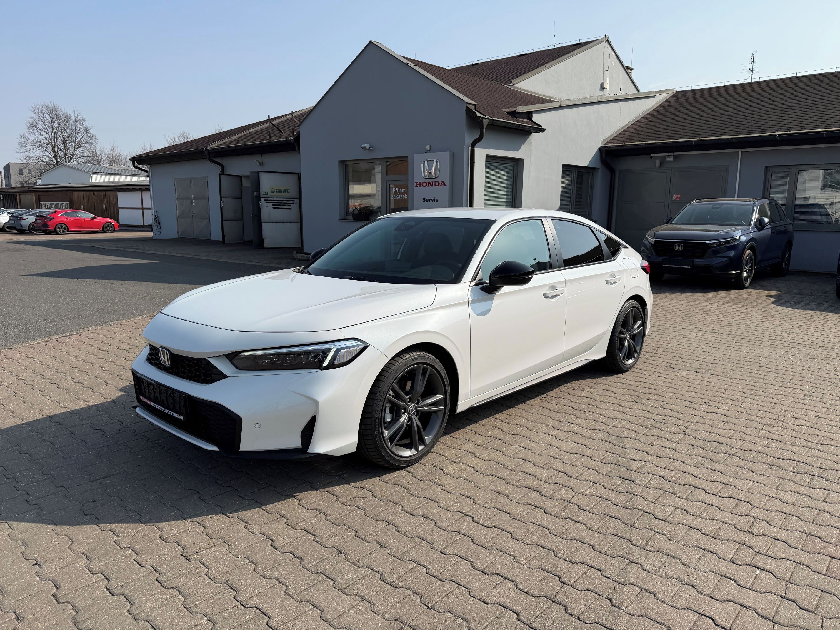Honda Civic, 2,0 Sport e:HEV - fotka 3