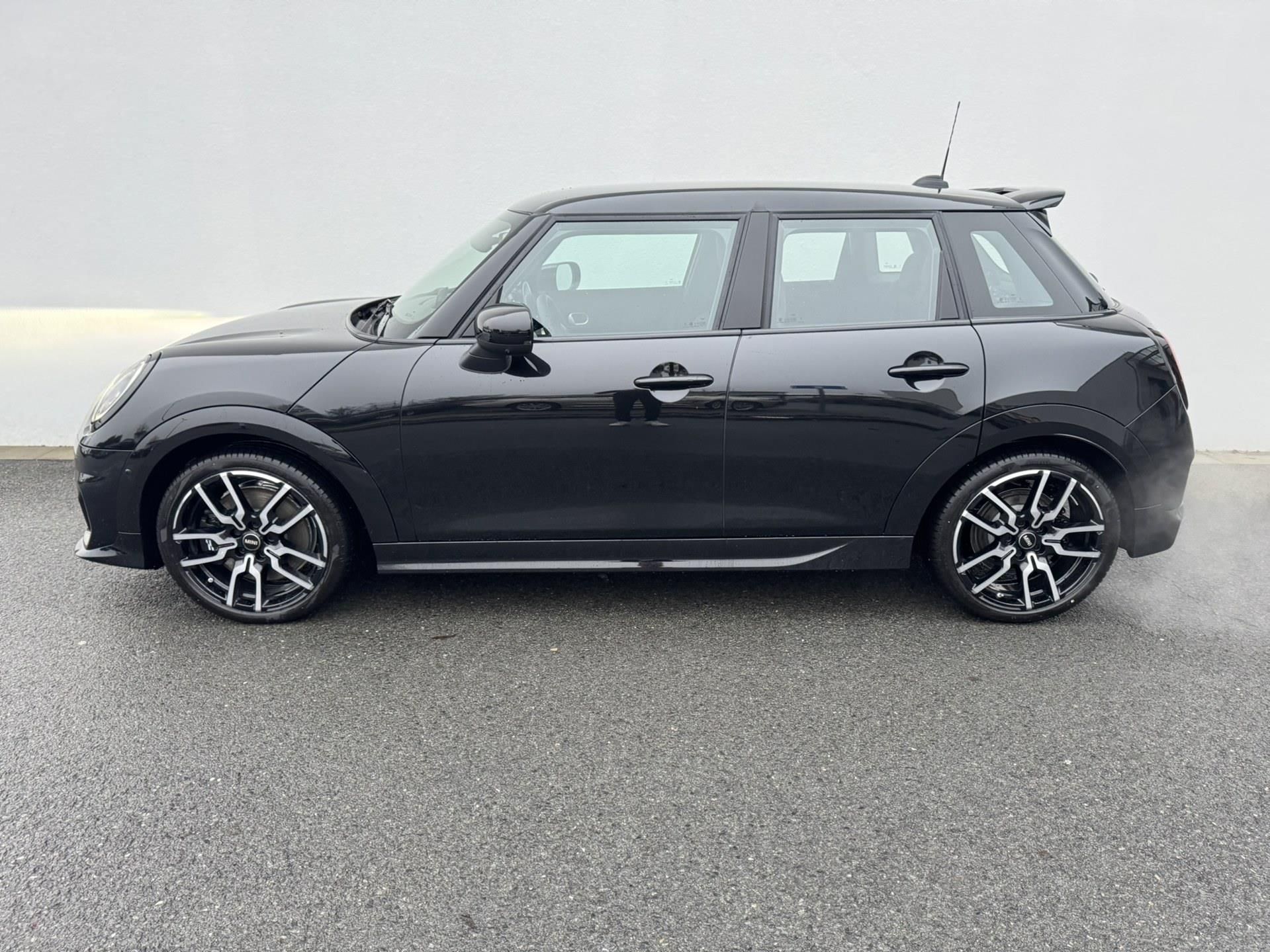 Mini Cooper, 5 door (F65) S - fotka 5