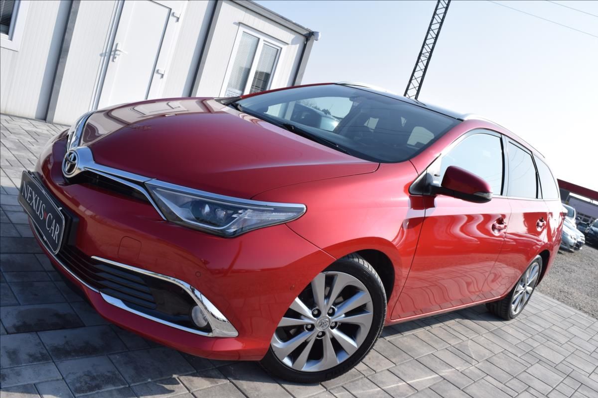 Toyota Auris, 1,2 i 85KW XENONY AUTOMAT ALU