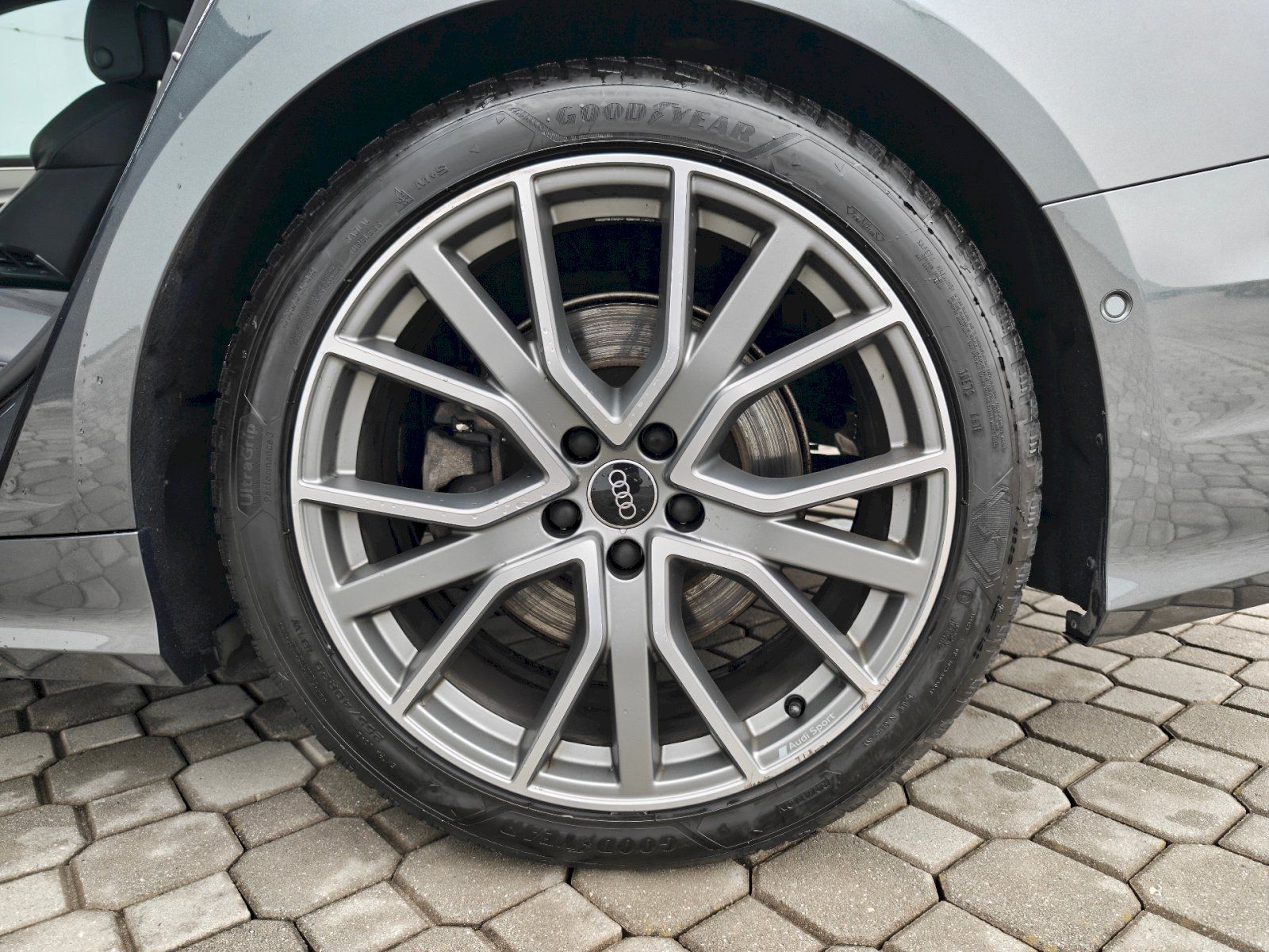 Audi A6 Avant, Sport 45 / 3,0 TDI / 180 kW / - fotka 6
