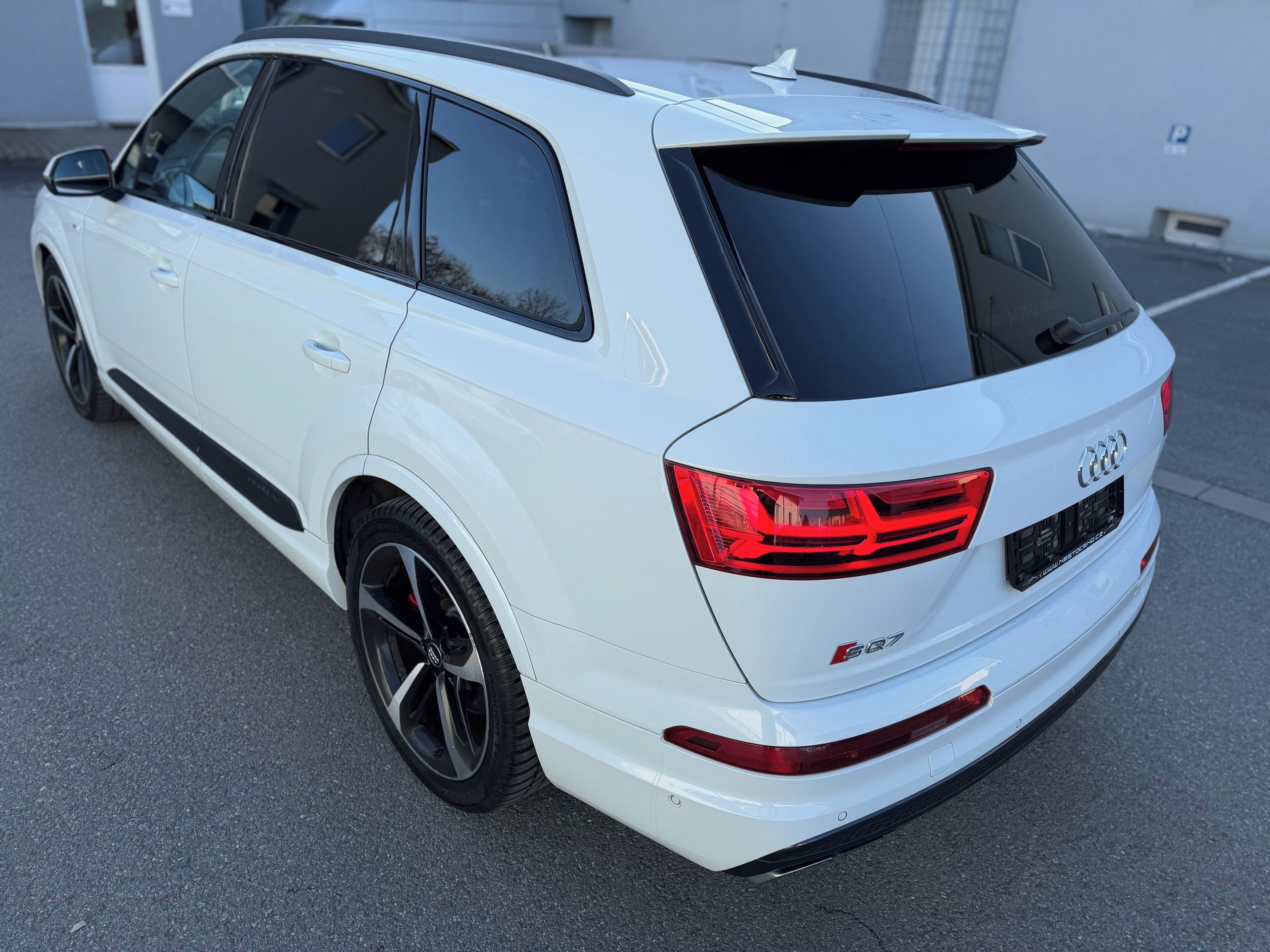 Audi SQ7, koup.ČR 7mist odpočet DPH - fotka 6