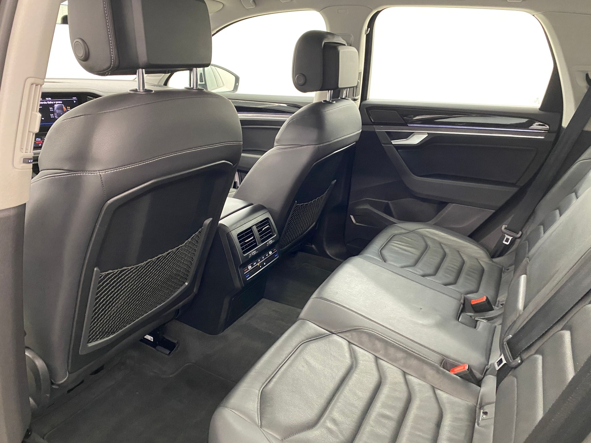 Volkswagen Touareg, V6 3.0 TDI 4MOT - fotka 6