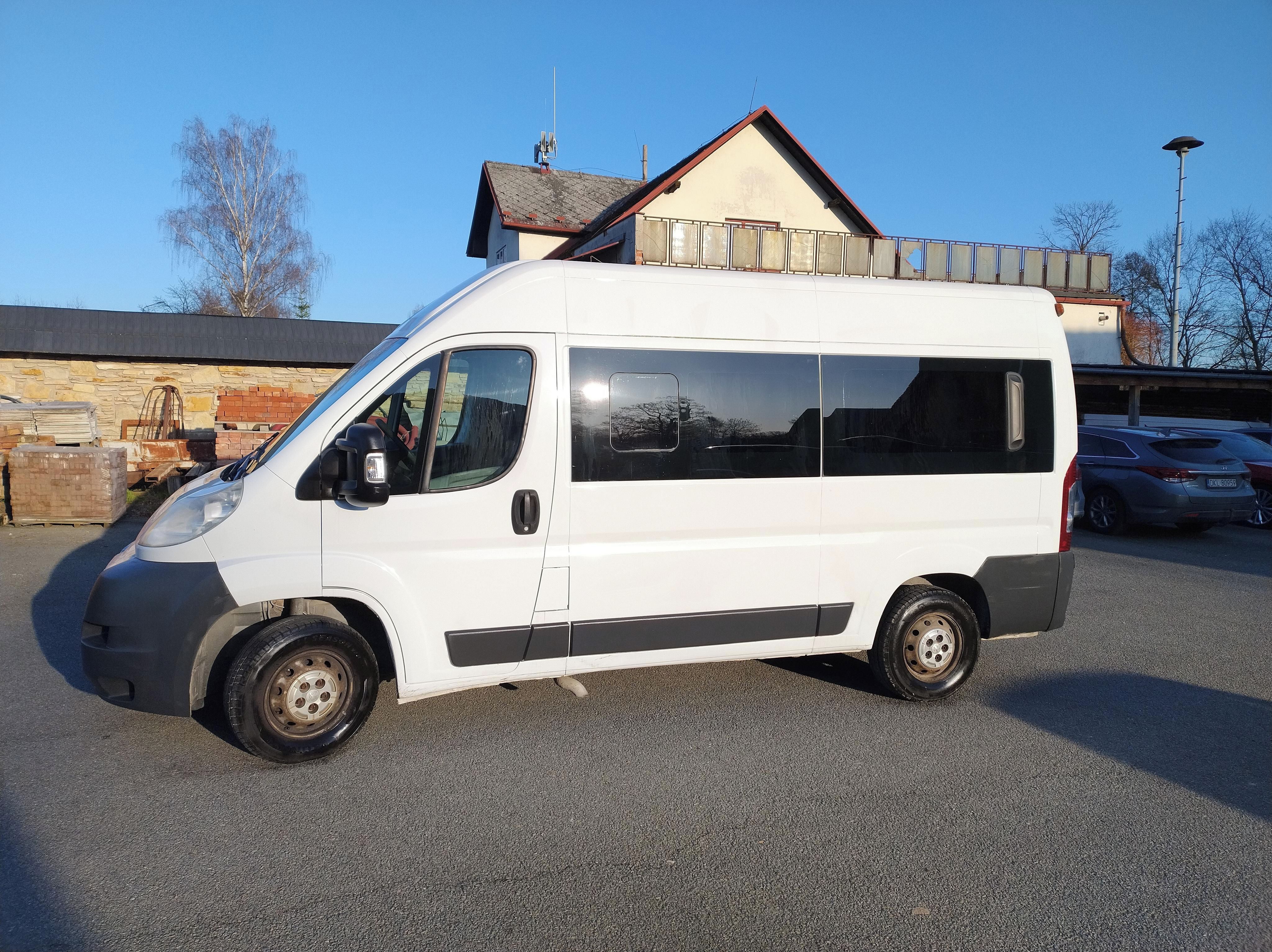 Peugeot Boxer, L2H2 9 míst s posuvem - fotka 2