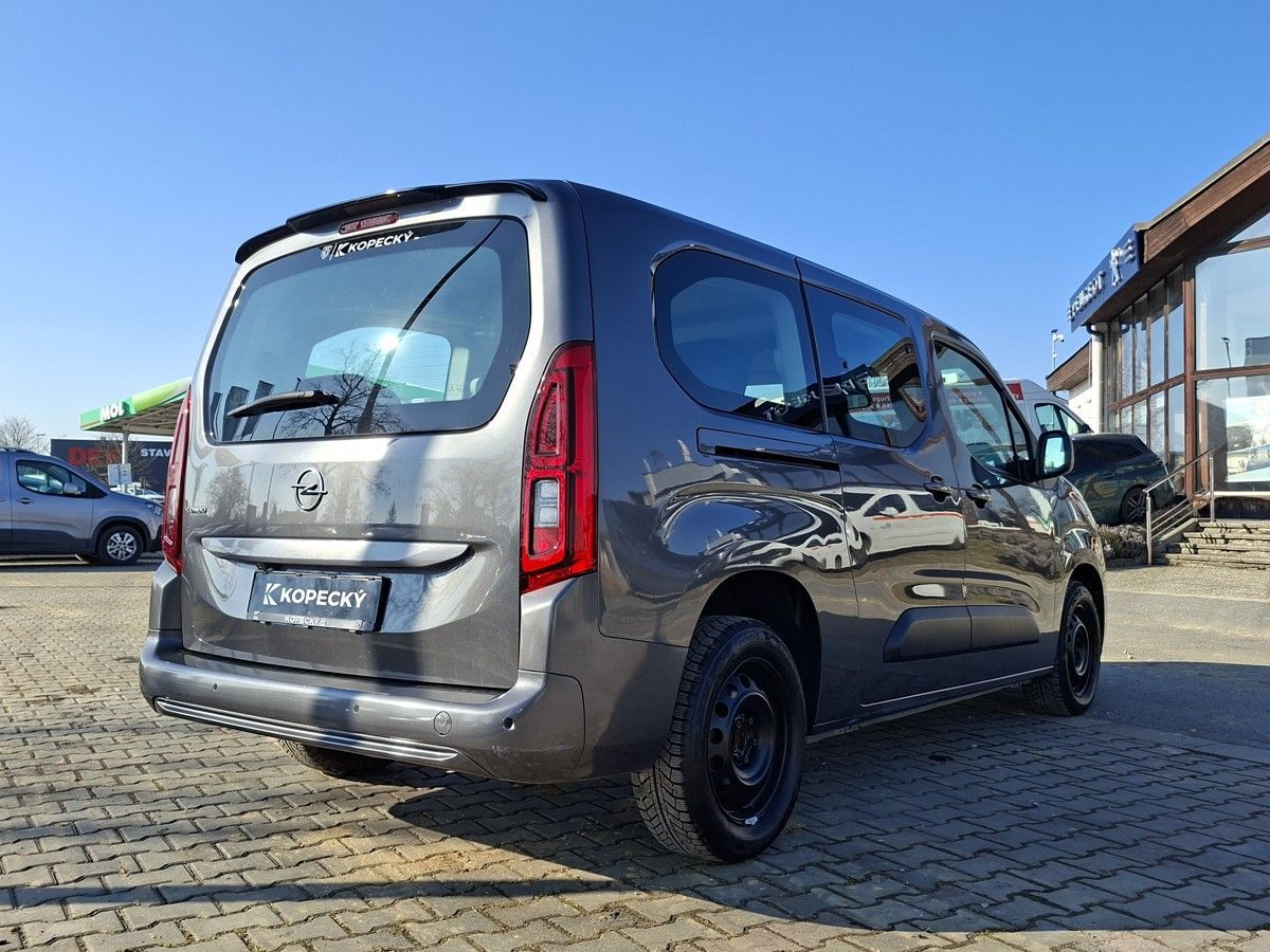Opel Combo, LIFE XL 1,2T 130k EAT8 7.Míst - fotka 3
