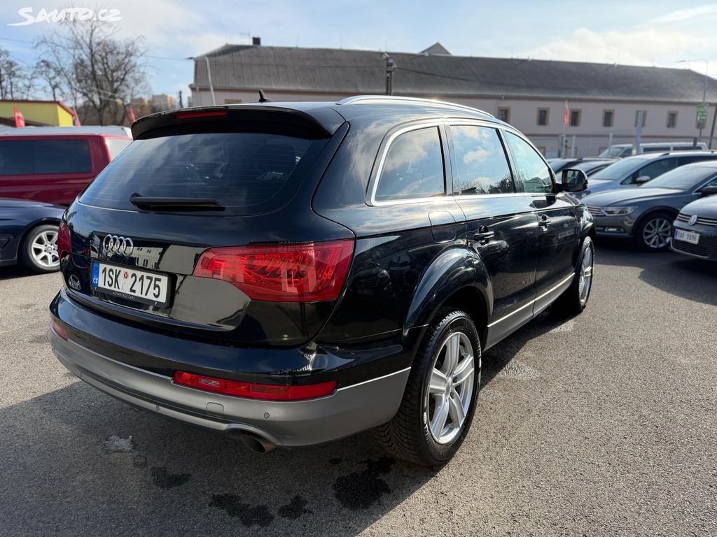 Audi Q7, 3.0 TDI, PRUŽINY - fotka 3