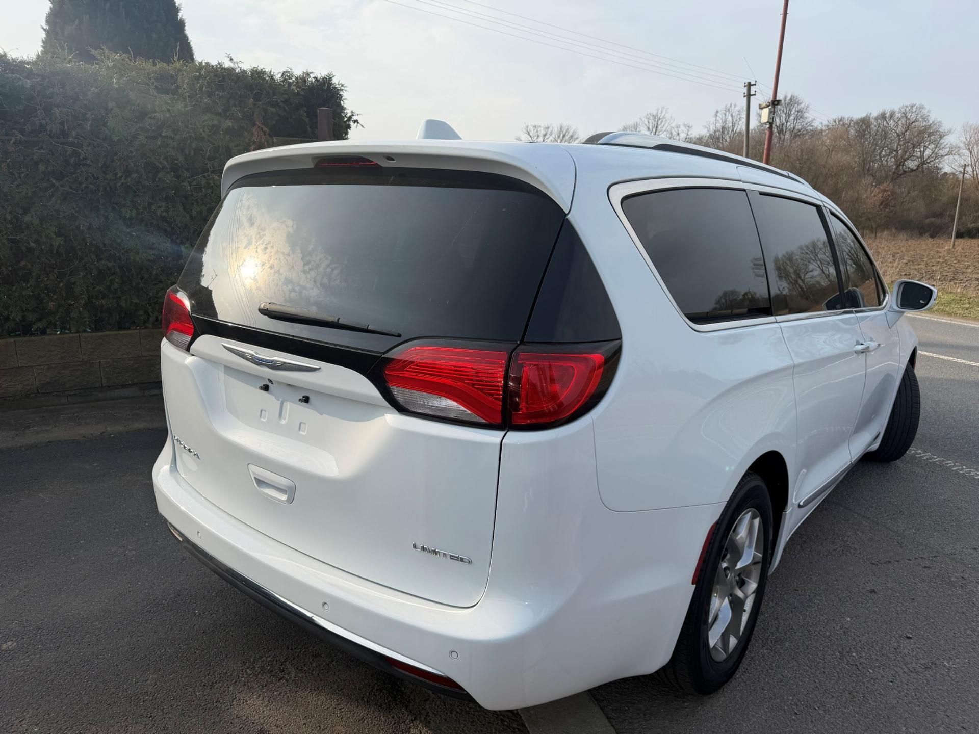 Chrysler Pacifica, 3,6 RU Panorama Limited 2018 - fotka 4