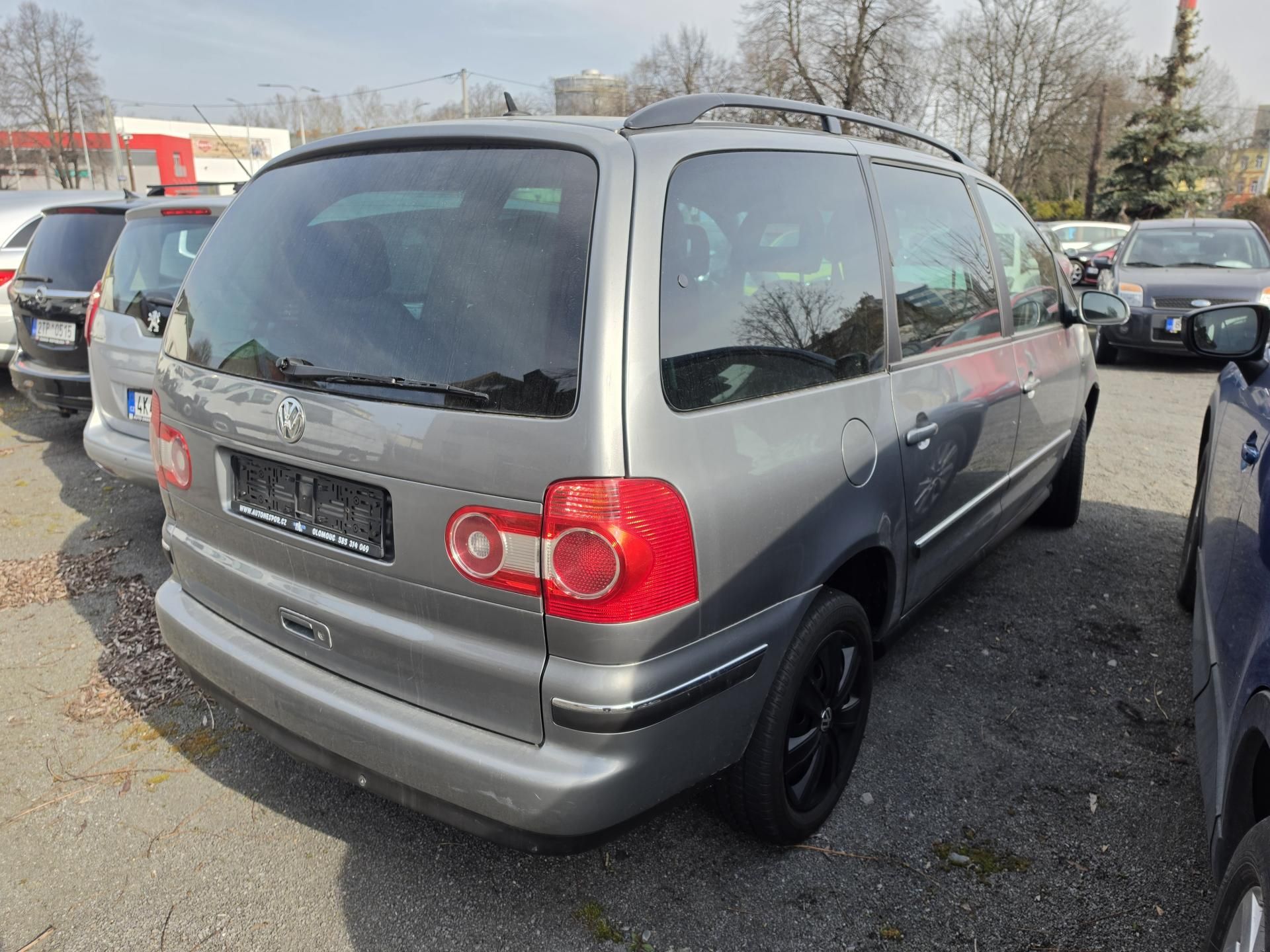Volkswagen Sharan, 1.9 TDI 7 míst - fotka 4
