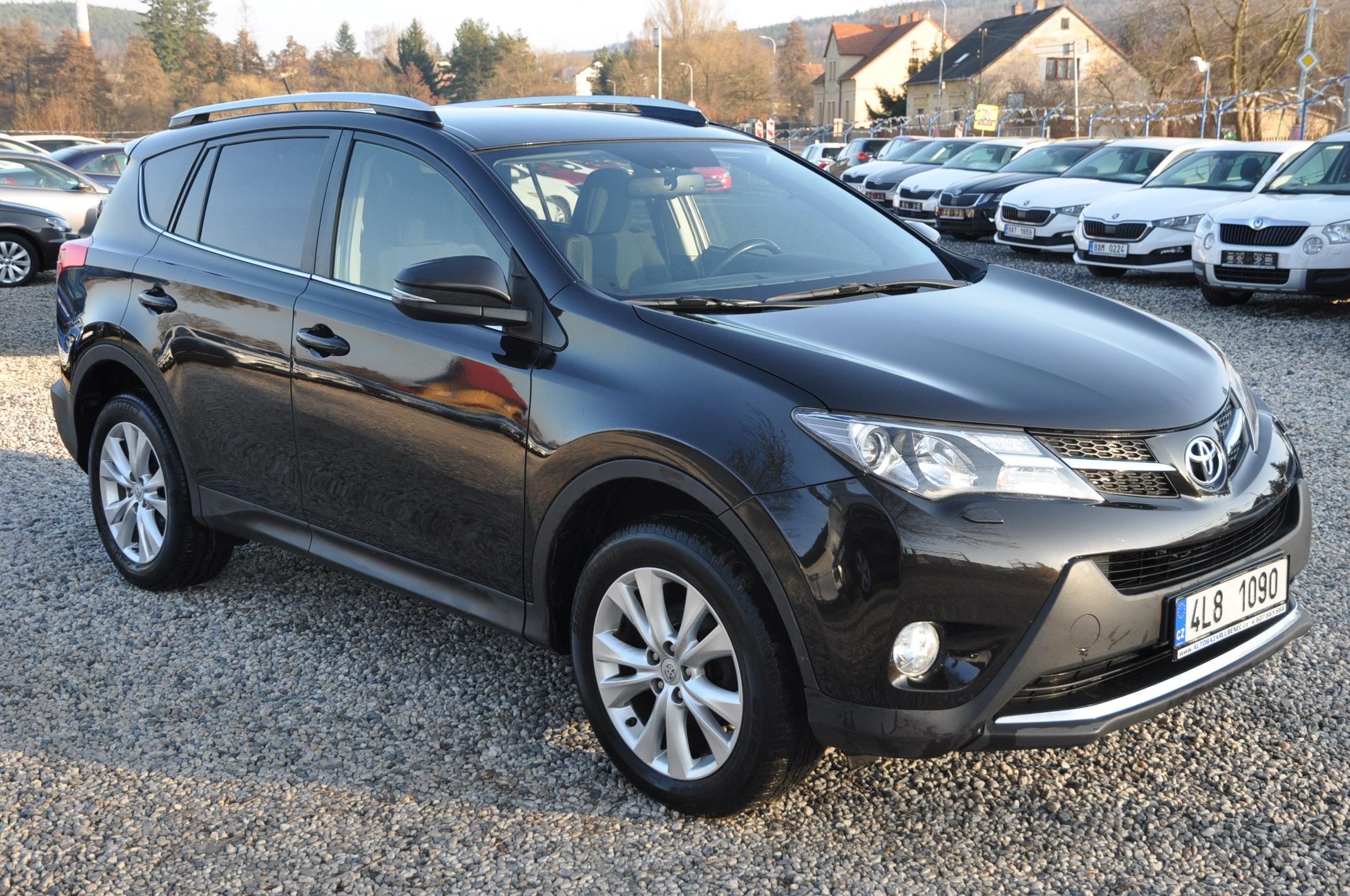 Toyota Rav4, 2.0D-4D 91kW 4x4 - fotka 2