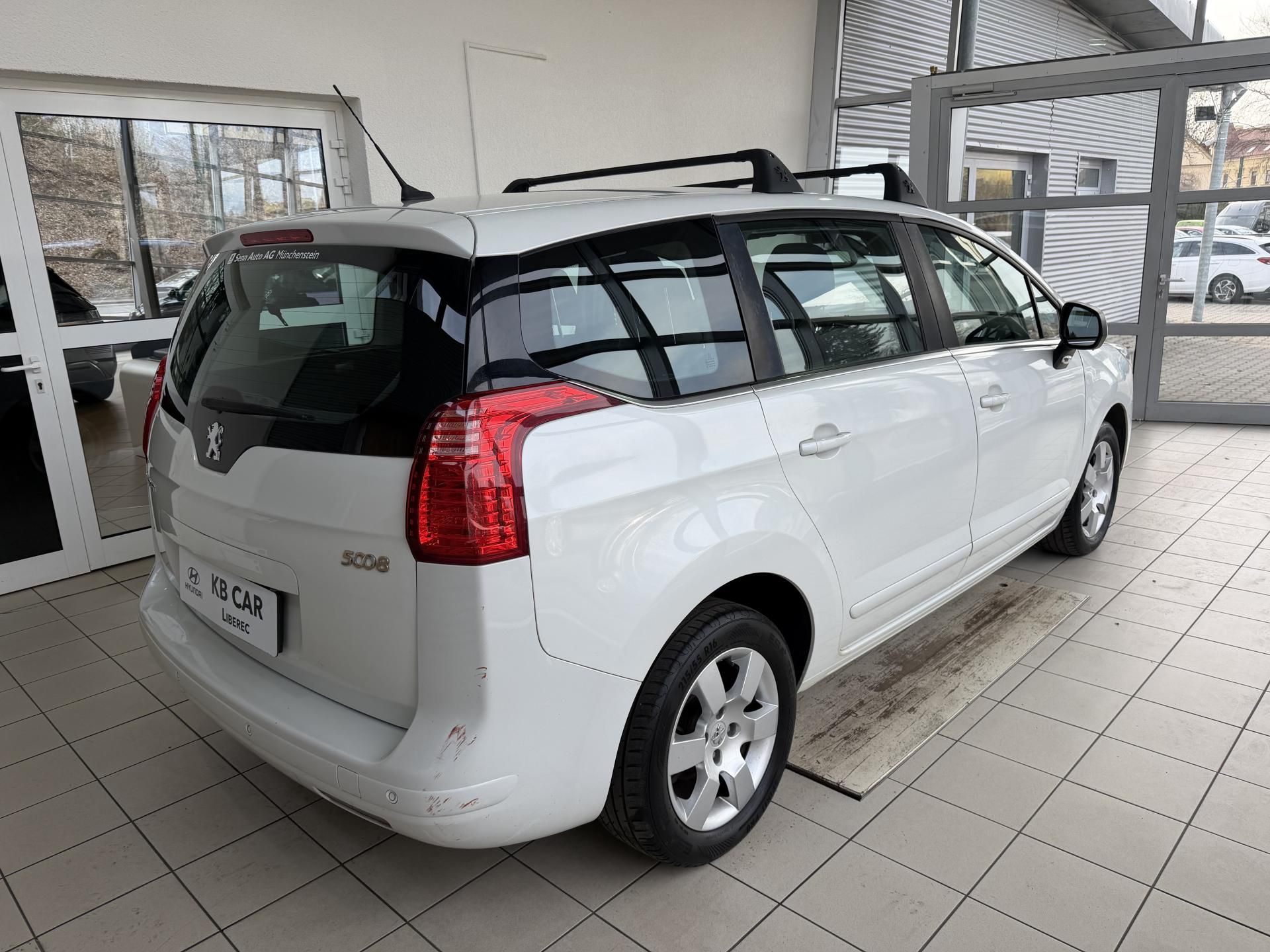 Peugeot 5008, 1.6THP 115kW 6MT - fotka 4