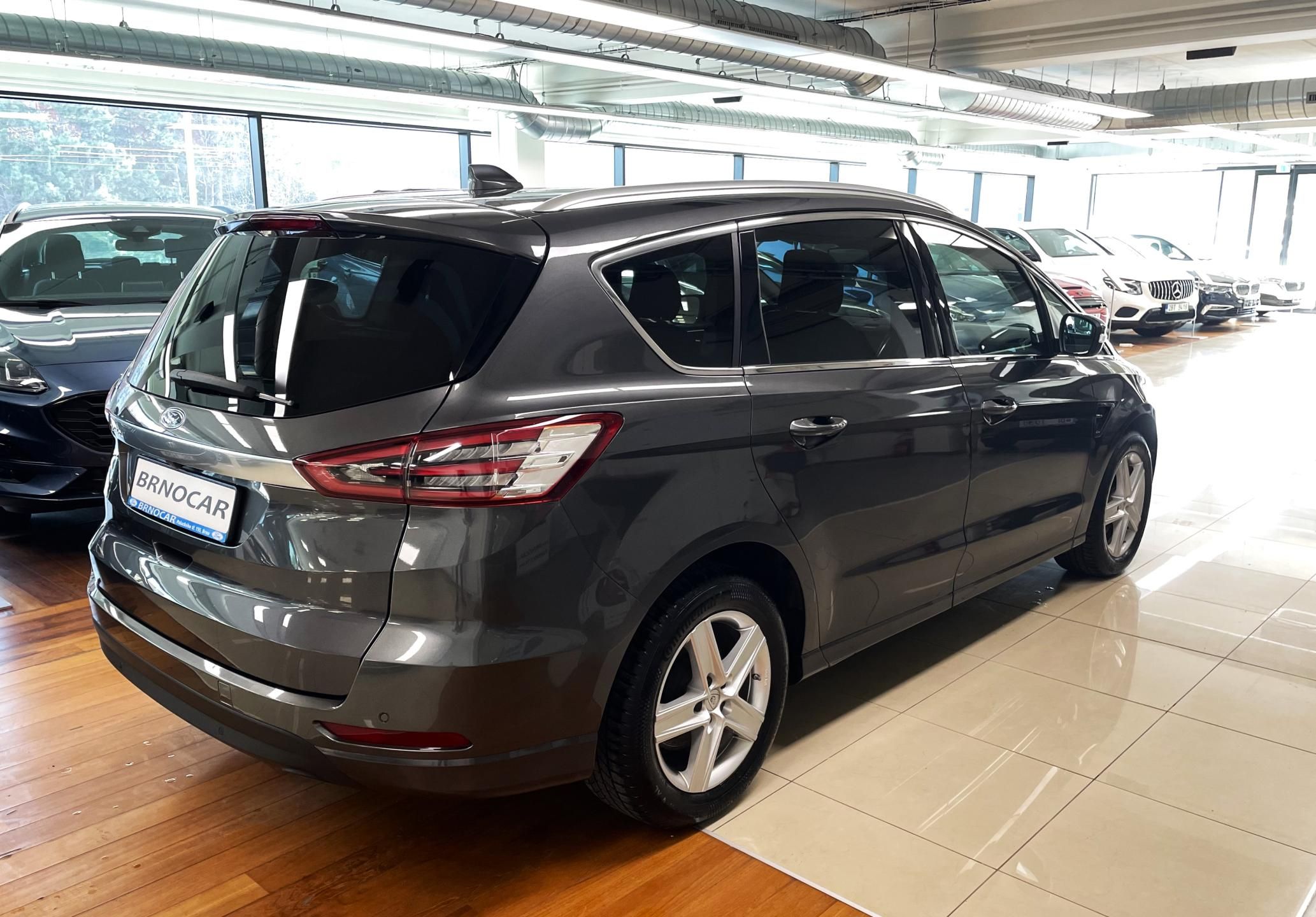 Ford S-MAX, Titanium 2,0Ecoblue 110kW - fotka 6