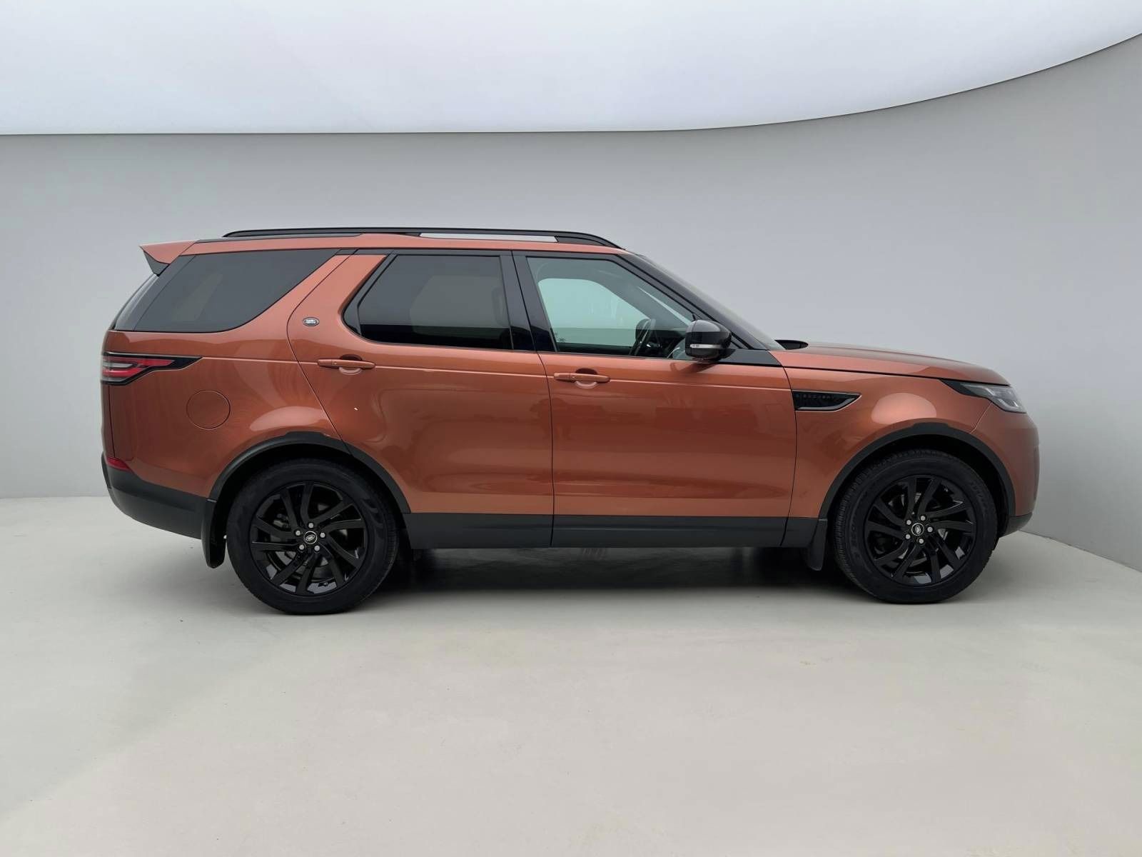 Land Rover Discovery, 3.0 TDV6 HSE AWD AUT CZ DPH - fotka 3