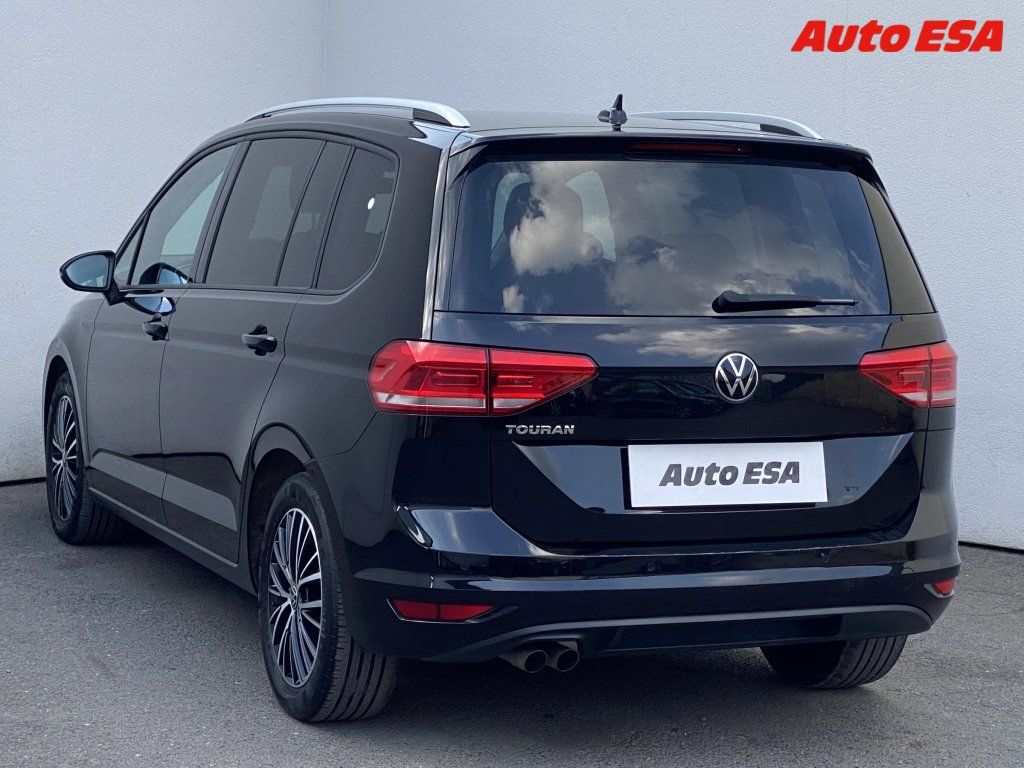 Volkswagen Touran, 2.0 TDi,Comfortline,DSG - fotka 6