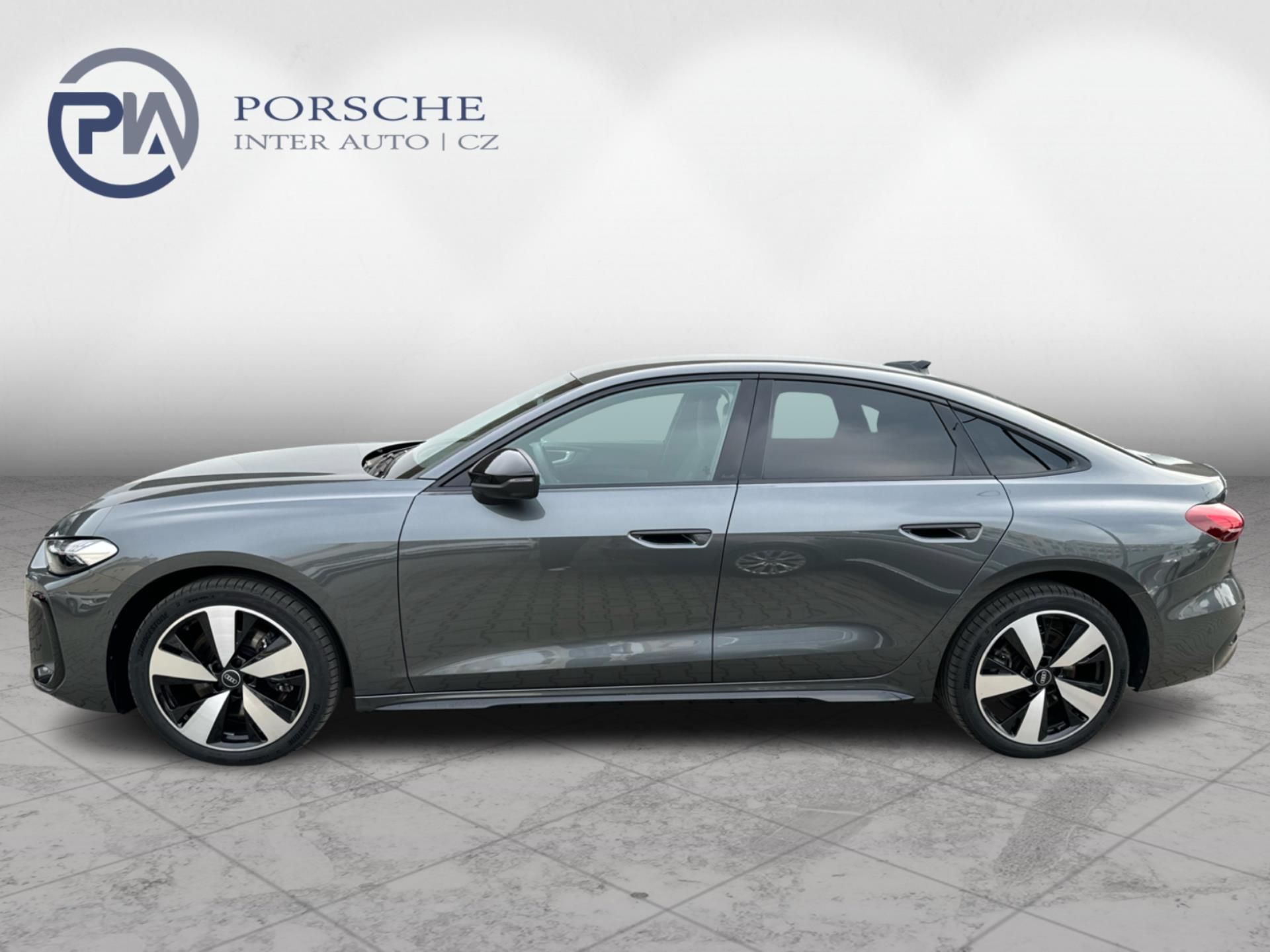 Audi A5, 2.0 TDI 150 kW quattro - fotka 3