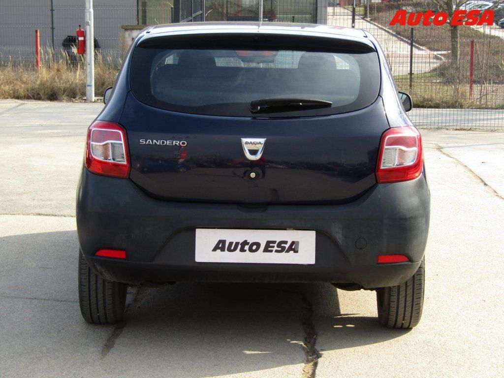 Dacia Sandero, 1.2i,1.maj,ČR - fotka 5