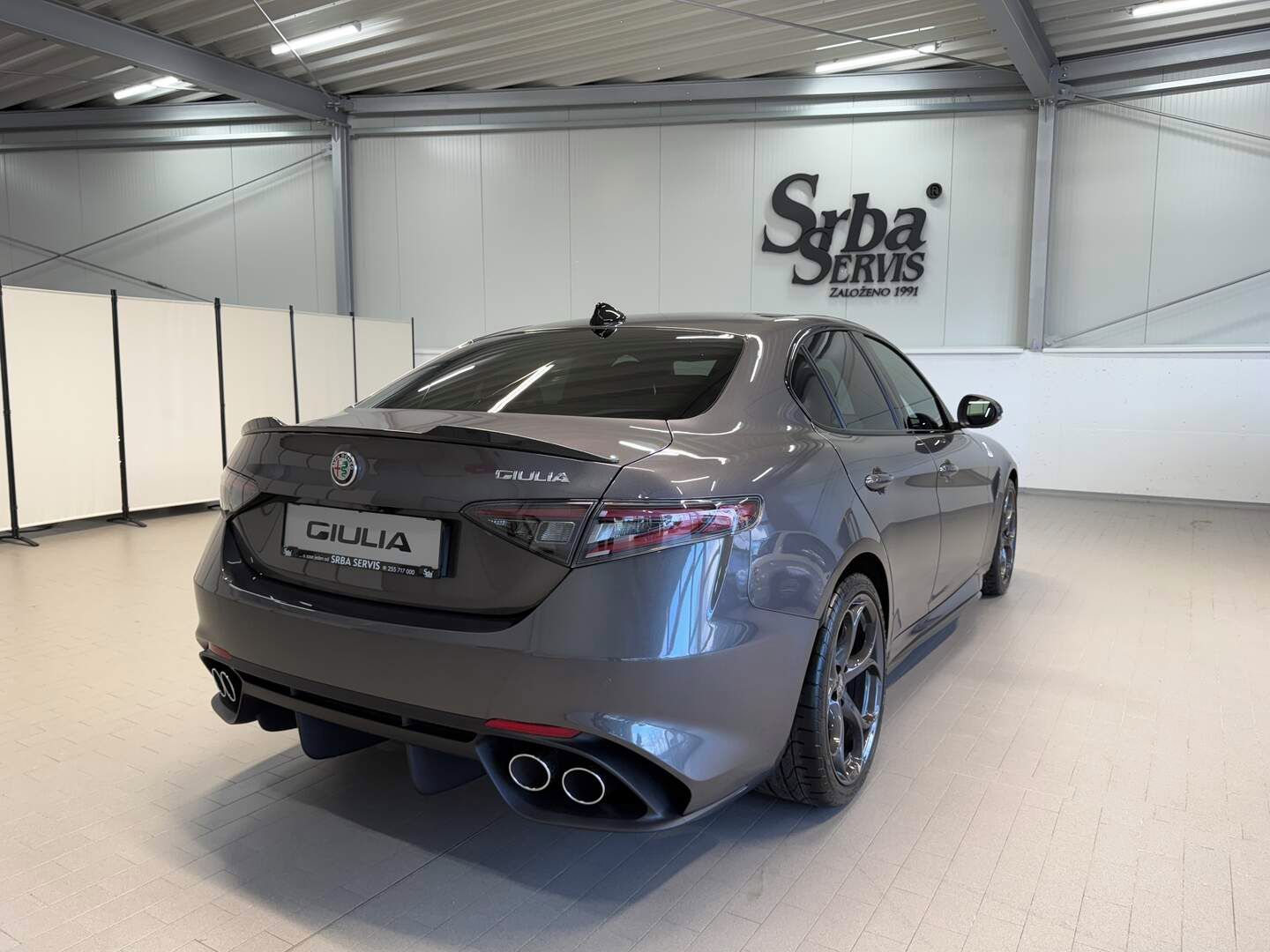 Alfa Romeo Giulia, Quadrifoglio 2.9 V6 BiTurbo 52 - fotka 4