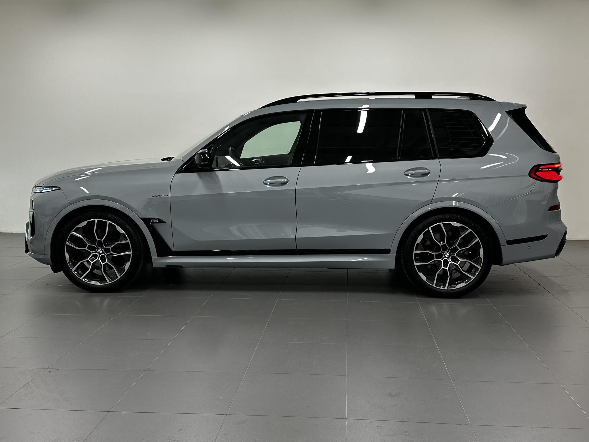 BMW X7, X7 M60i xDrive - fotka 5