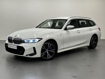 330i xDrive Touring