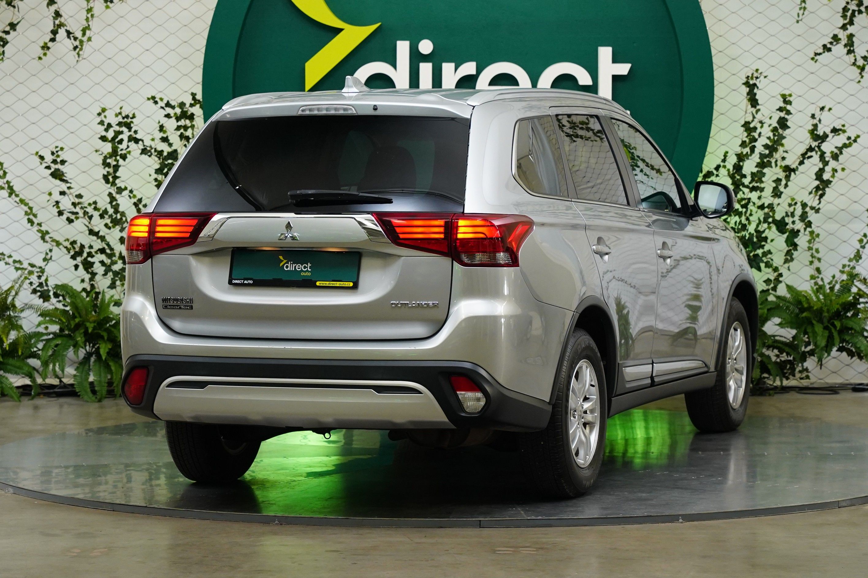 Mitsubishi Outlander, 2.0 Mivec 110 kW 2WD - fotka 2