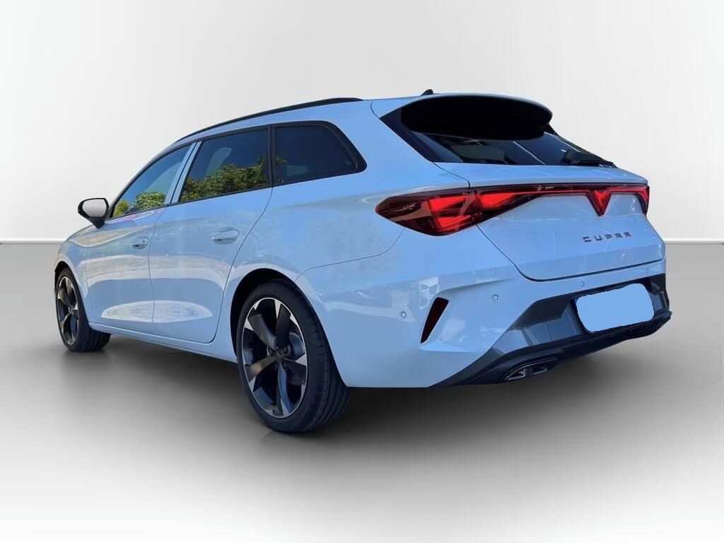 Cupra Leon, Sportstourer 2.0 TSI 4Drive - fotka 2