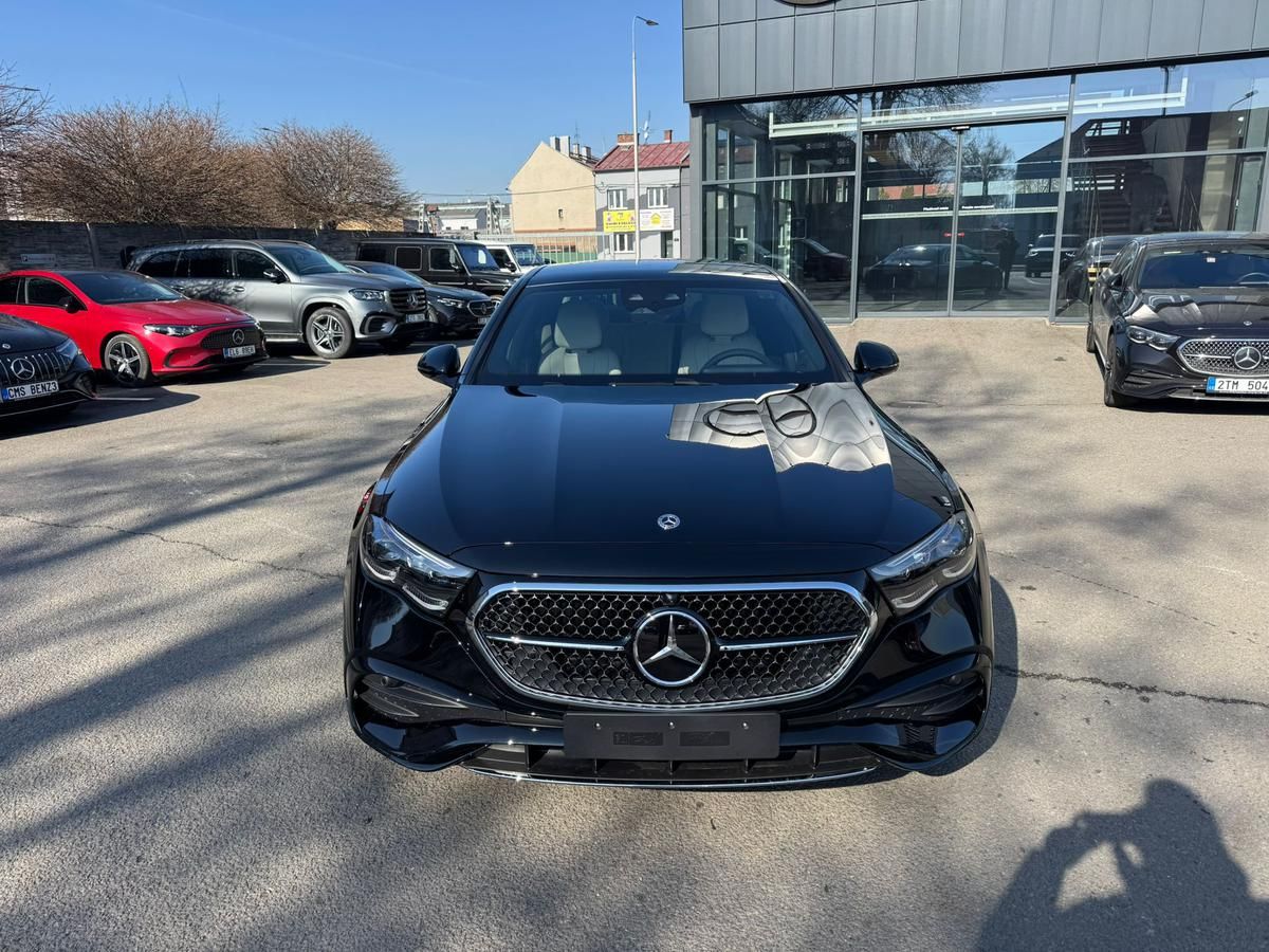 Mercedes-Benz Třídy E, E 220 d 4MATIC - fotka 2