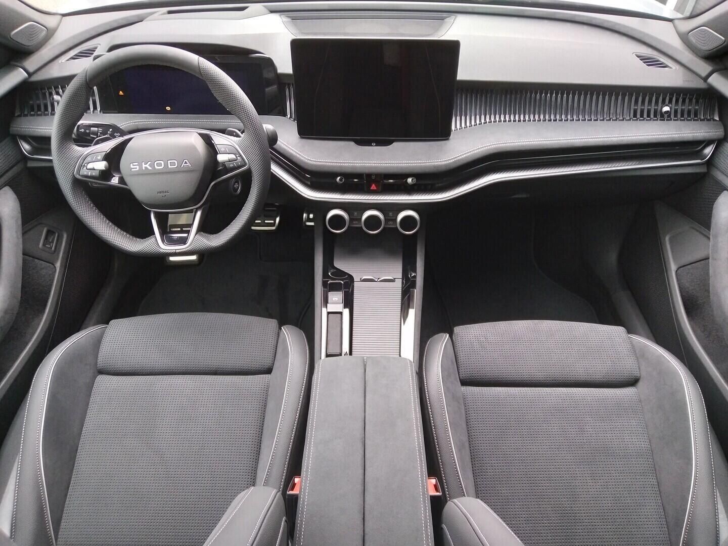 Škoda Superb, Sportline 2,0 TSI 195 kW - fotka 5