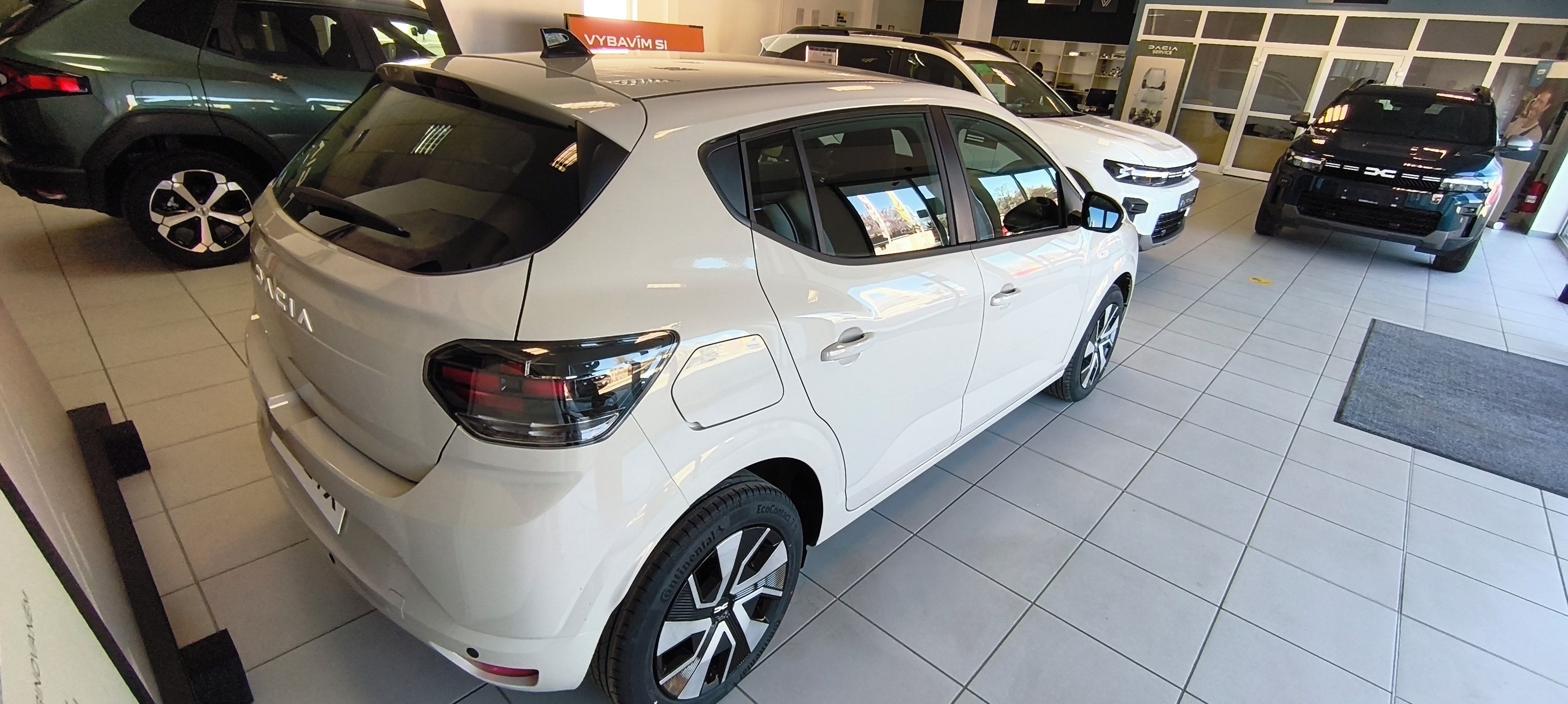 Dacia Sandero, TCe 100 - pobočka FŔYDEK - MÍS - fotka 4