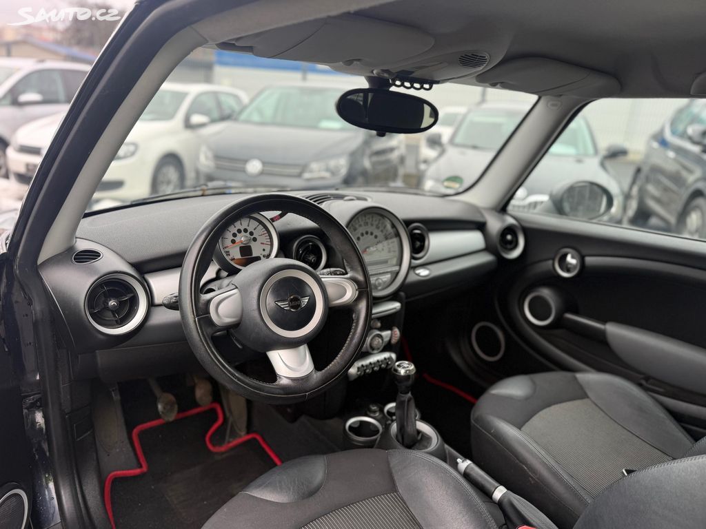 Mini Cooper, 1.6i, manual - fotka 6