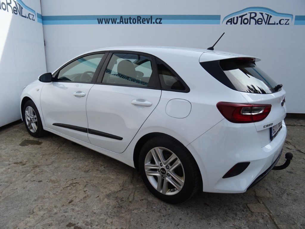 Kia Cee´d, 1.4i,73kW,NovéČR,S.kn,ALU - fotka 3