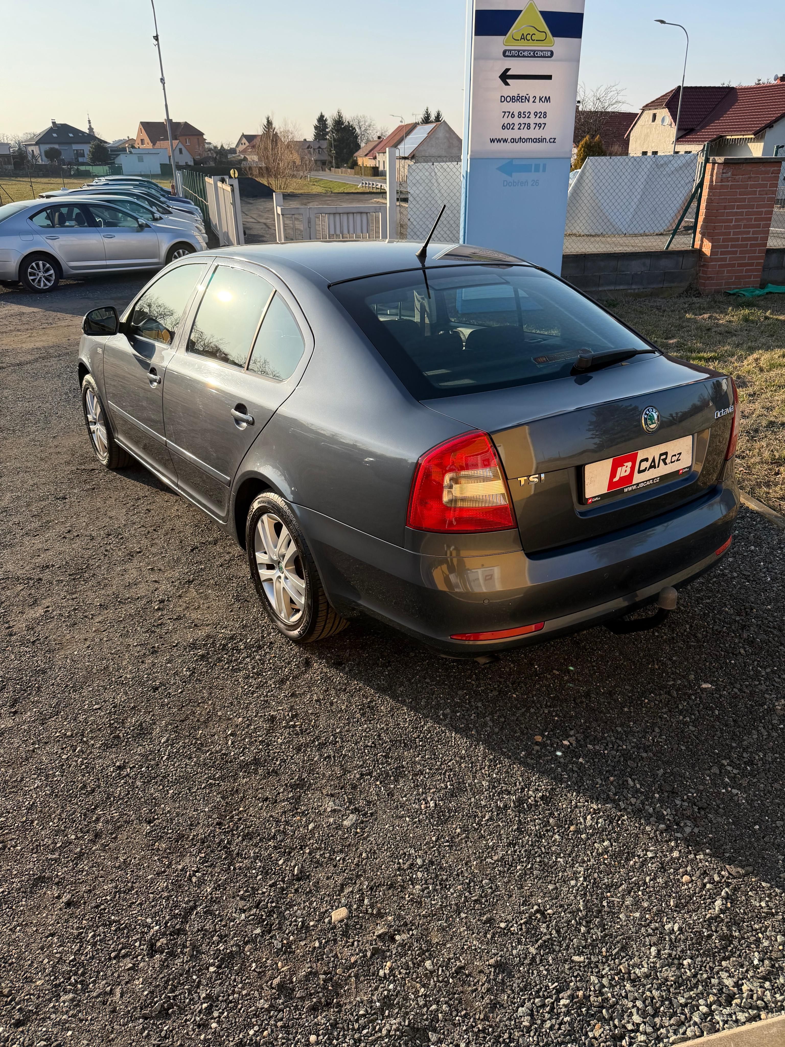 Škoda Octavia, 1.2 TSI DSG VÝHŘEV TAŽNÉ !KM! - fotka 5