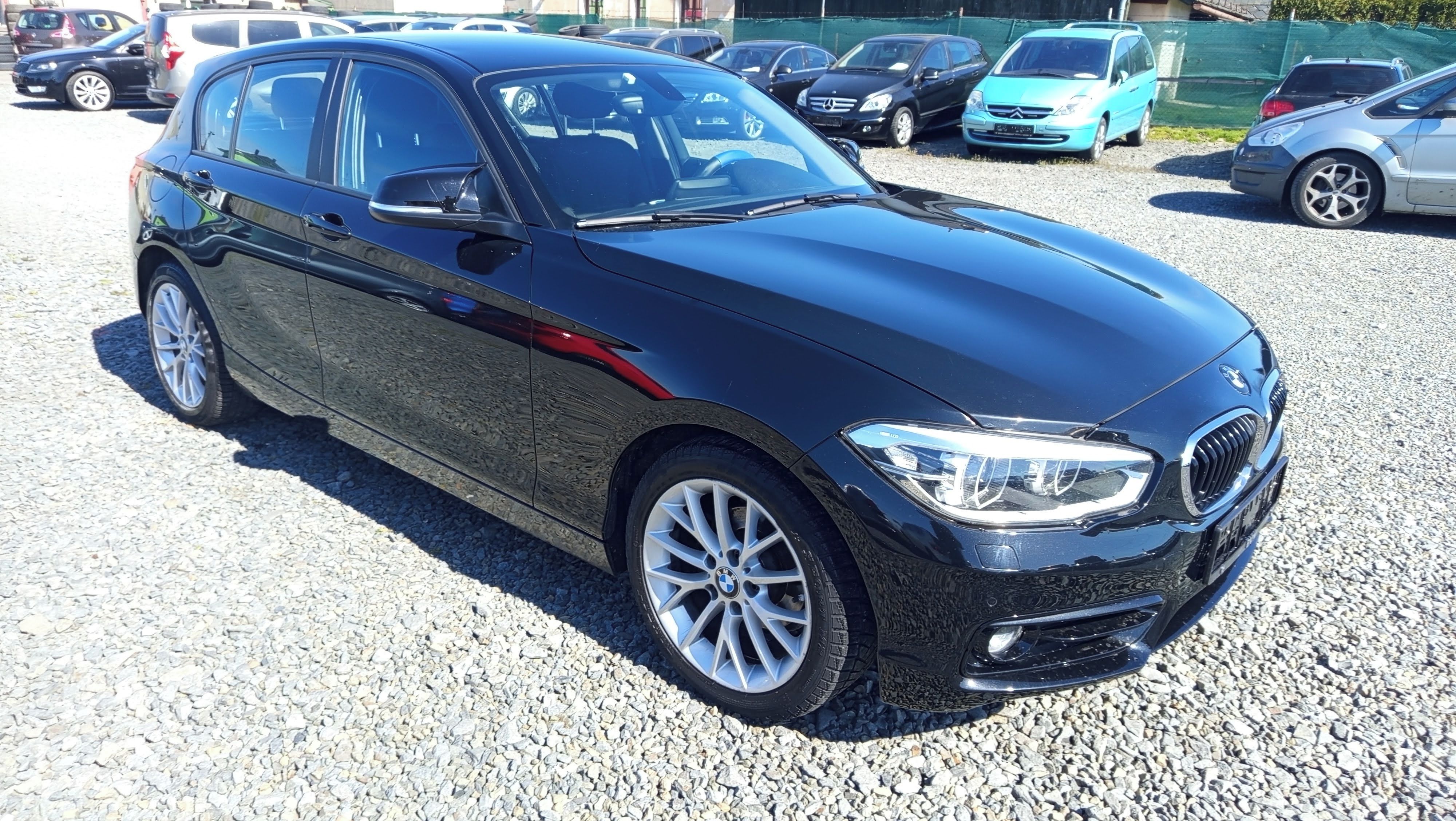 BMW Řada 1, 116D 8AT Navi, Klima - fotka 6